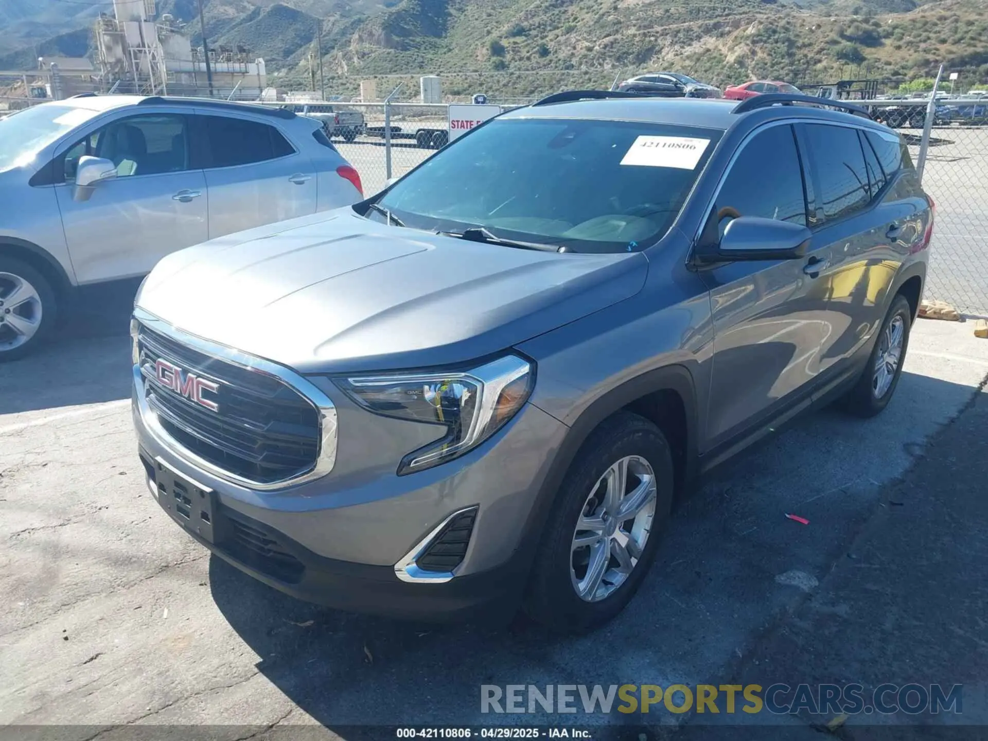 2 fotografías del automóvil dañado 3GKALMEV0LL110856 GMC TERRAIN 2020