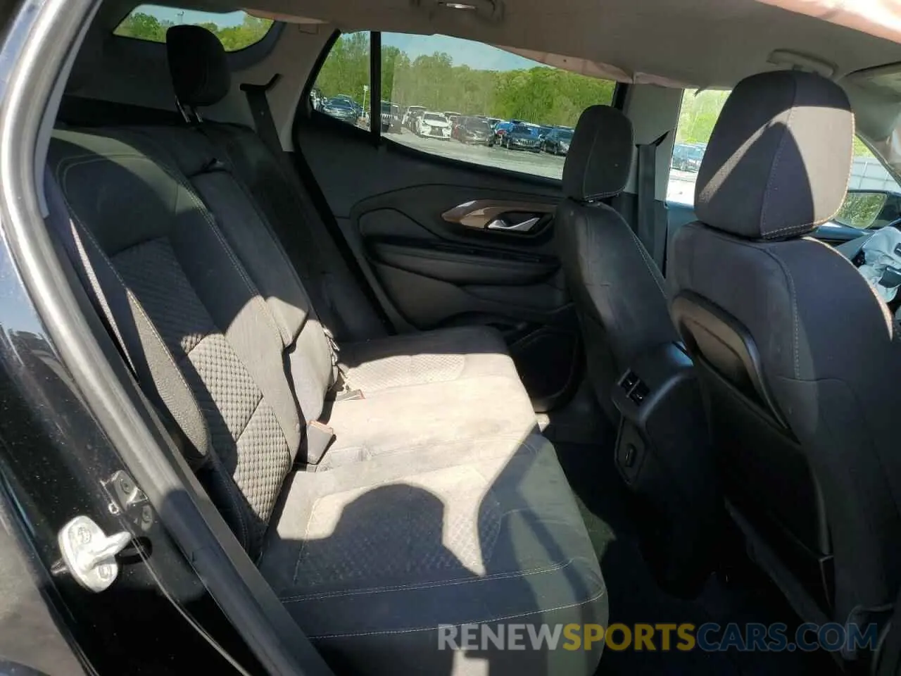 11 fotografías del automóvil dañado 3GKALMEV0LL179840 GMC TERRAIN 2020