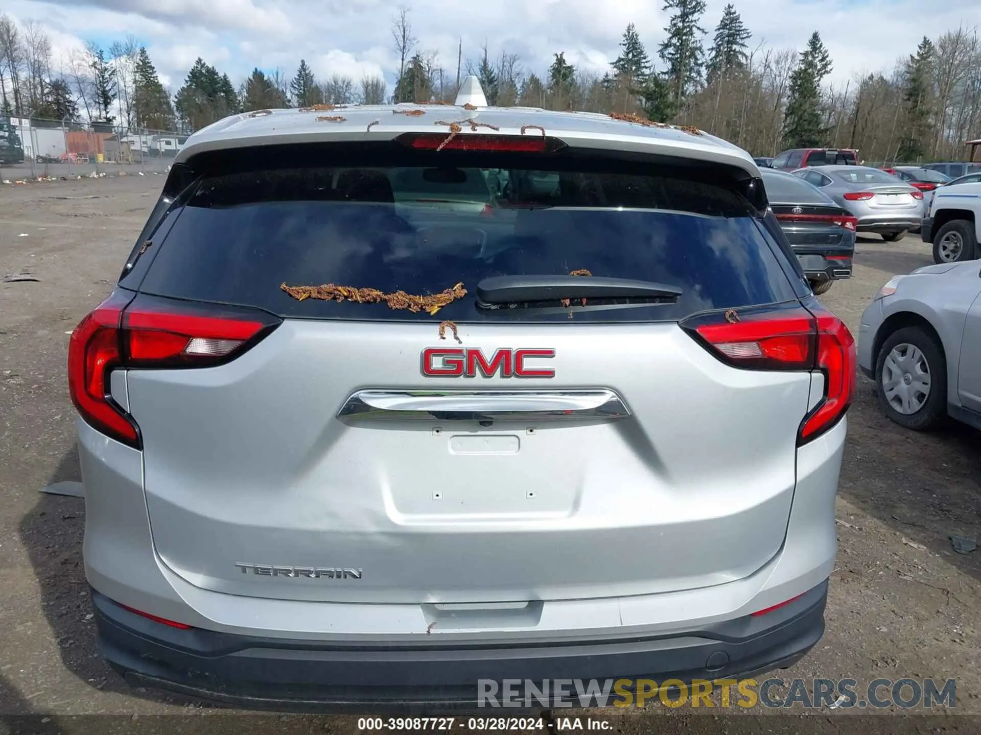 16 fotografías del automóvil dañado 3GKALMEV1LL225398 GMC TERRAIN 2020