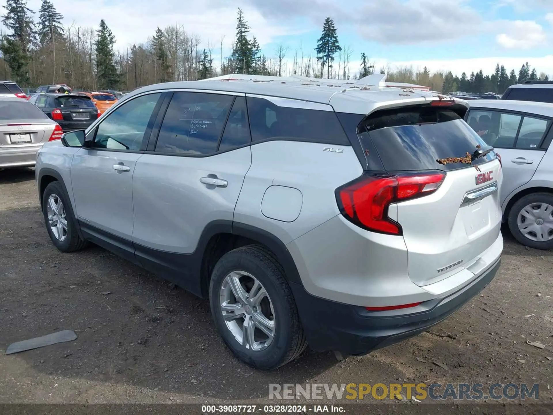3 fotografías del automóvil dañado 3GKALMEV1LL225398 GMC TERRAIN 2020