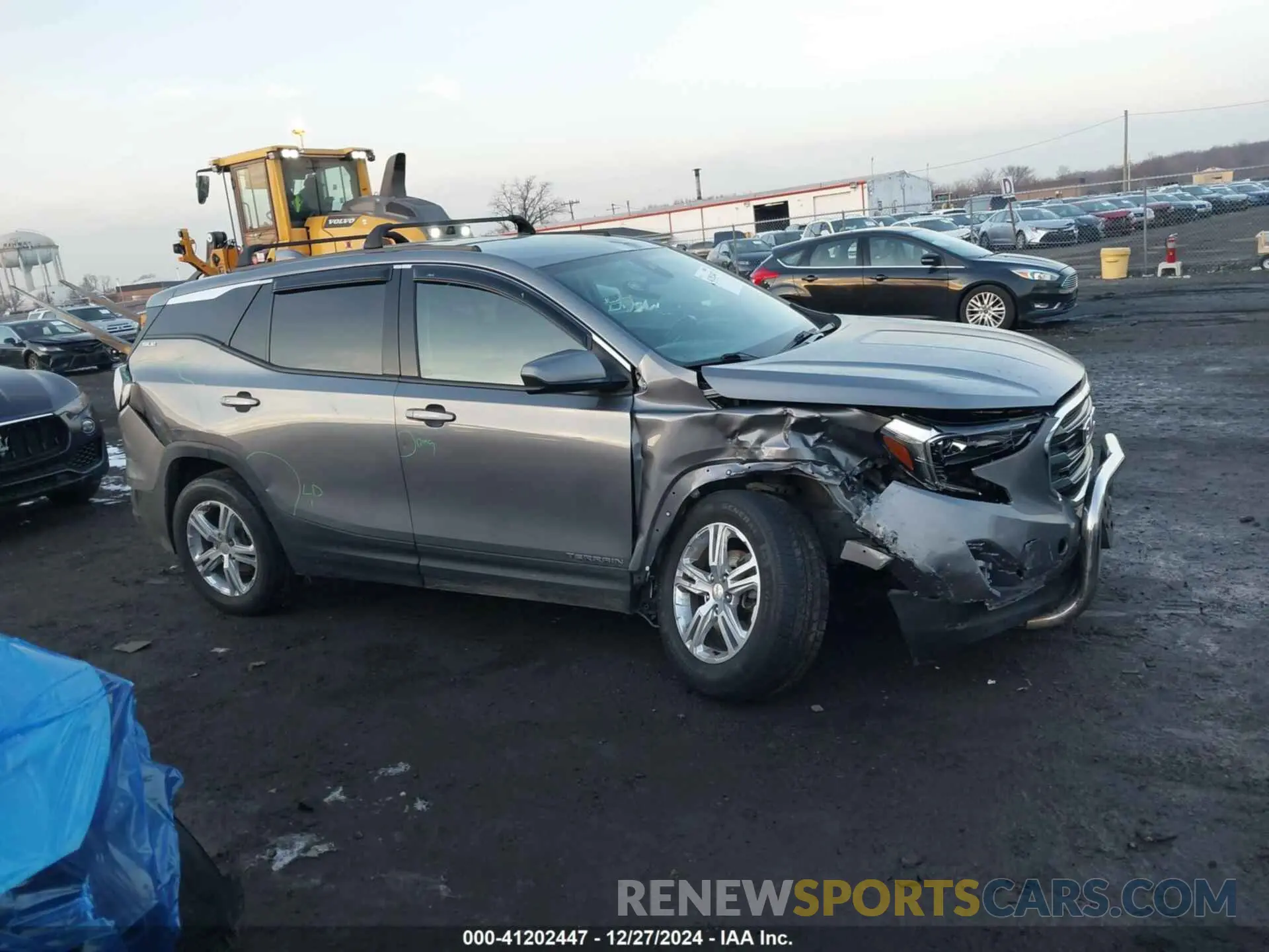 13 fotografías del automóvil dañado 3GKALMEV1LL233436 GMC TERRAIN 2020