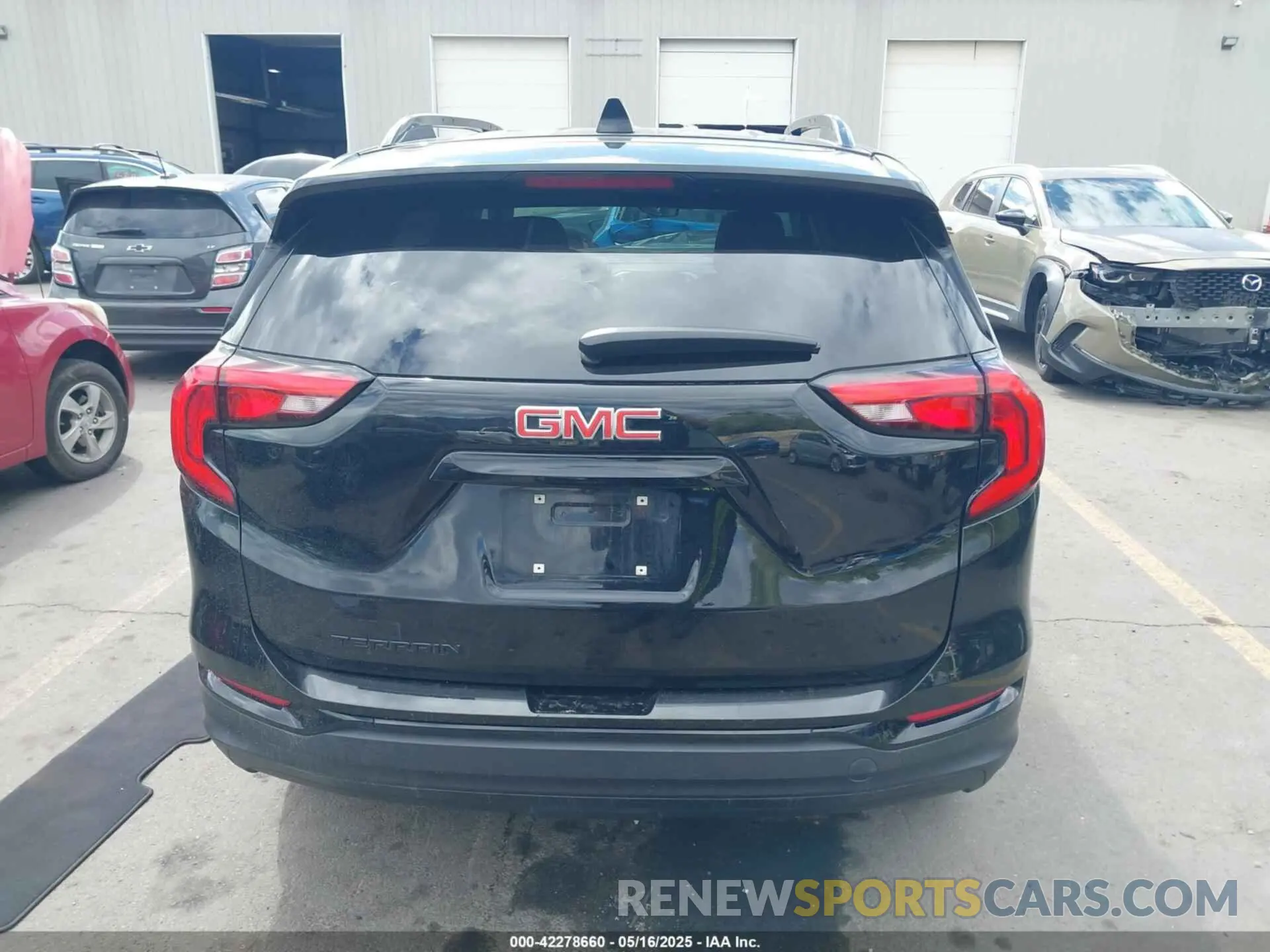 16 fotografías del automóvil dañado 3GKALMEV1LL344326 GMC TERRAIN 2020