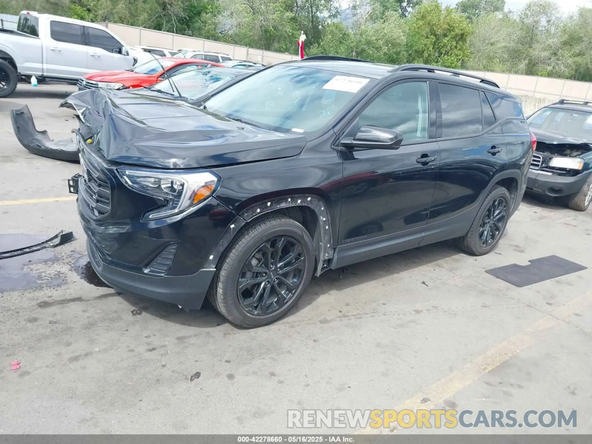 2 fotografías del automóvil dañado 3GKALMEV1LL344326 GMC TERRAIN 2020