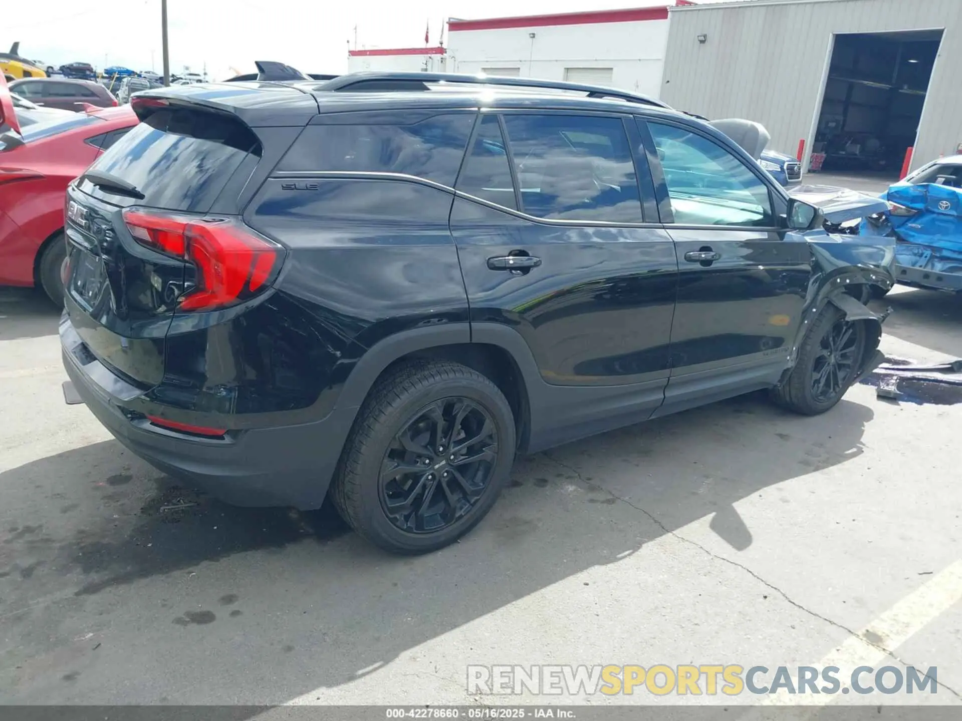 4 fotografías del automóvil dañado 3GKALMEV1LL344326 GMC TERRAIN 2020