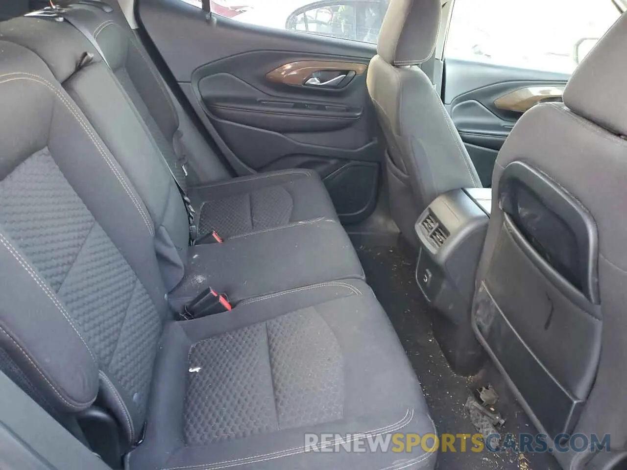 11 fotografías del automóvil dañado 3GKALMEV4LL215707 GMC TERRAIN 2020