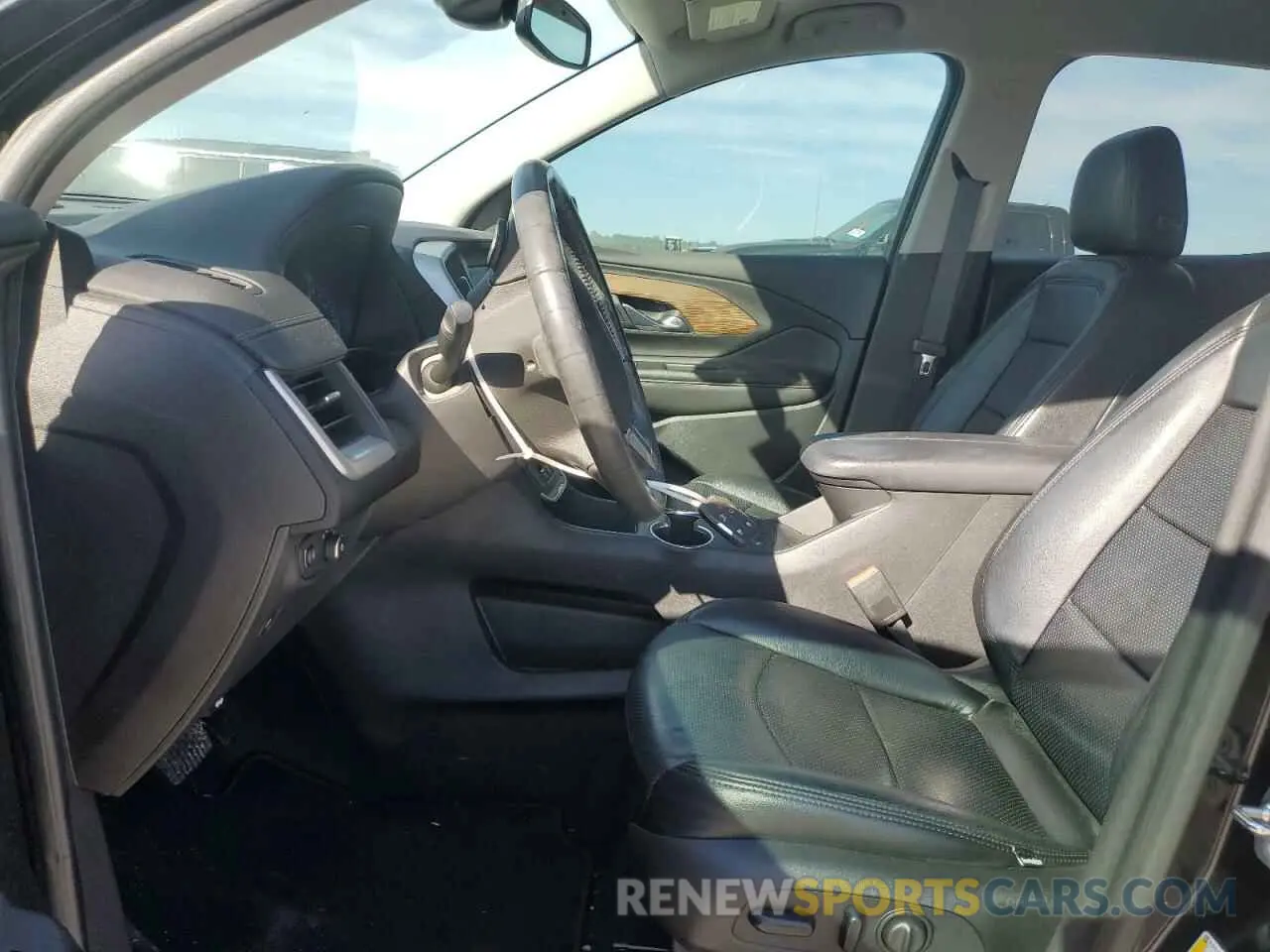 7 fotografías del automóvil dañado 3GKALMEV5LL156084 GMC TERRAIN 2020