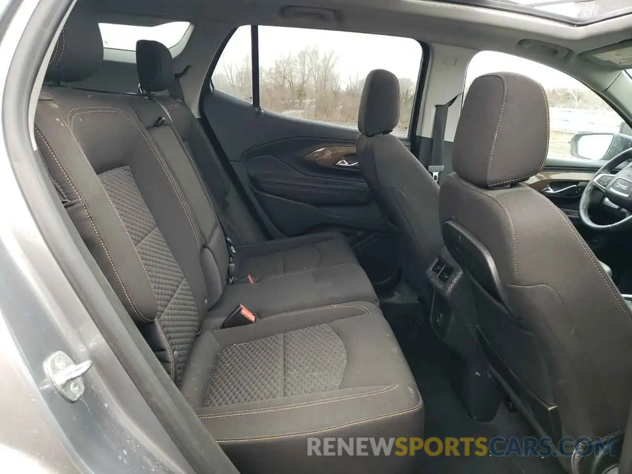 11 fotografías del automóvil dañado 3GKALMEV5LL294370 GMC TERRAIN 2020