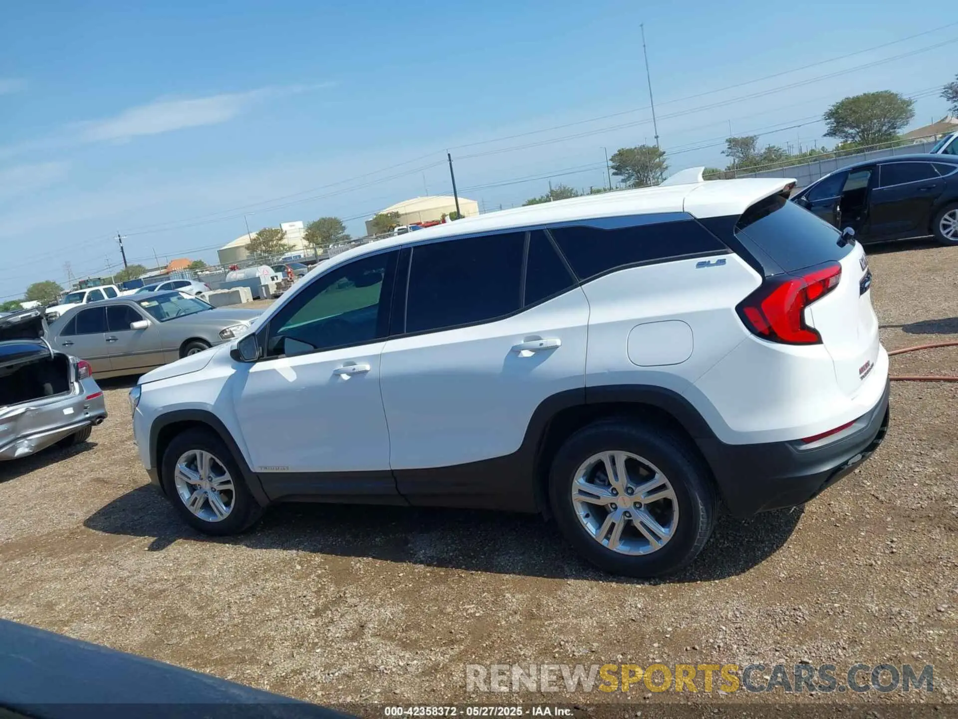 14 fotografías del automóvil dañado 3GKALMEV5LL299035 GMC TERRAIN 2020