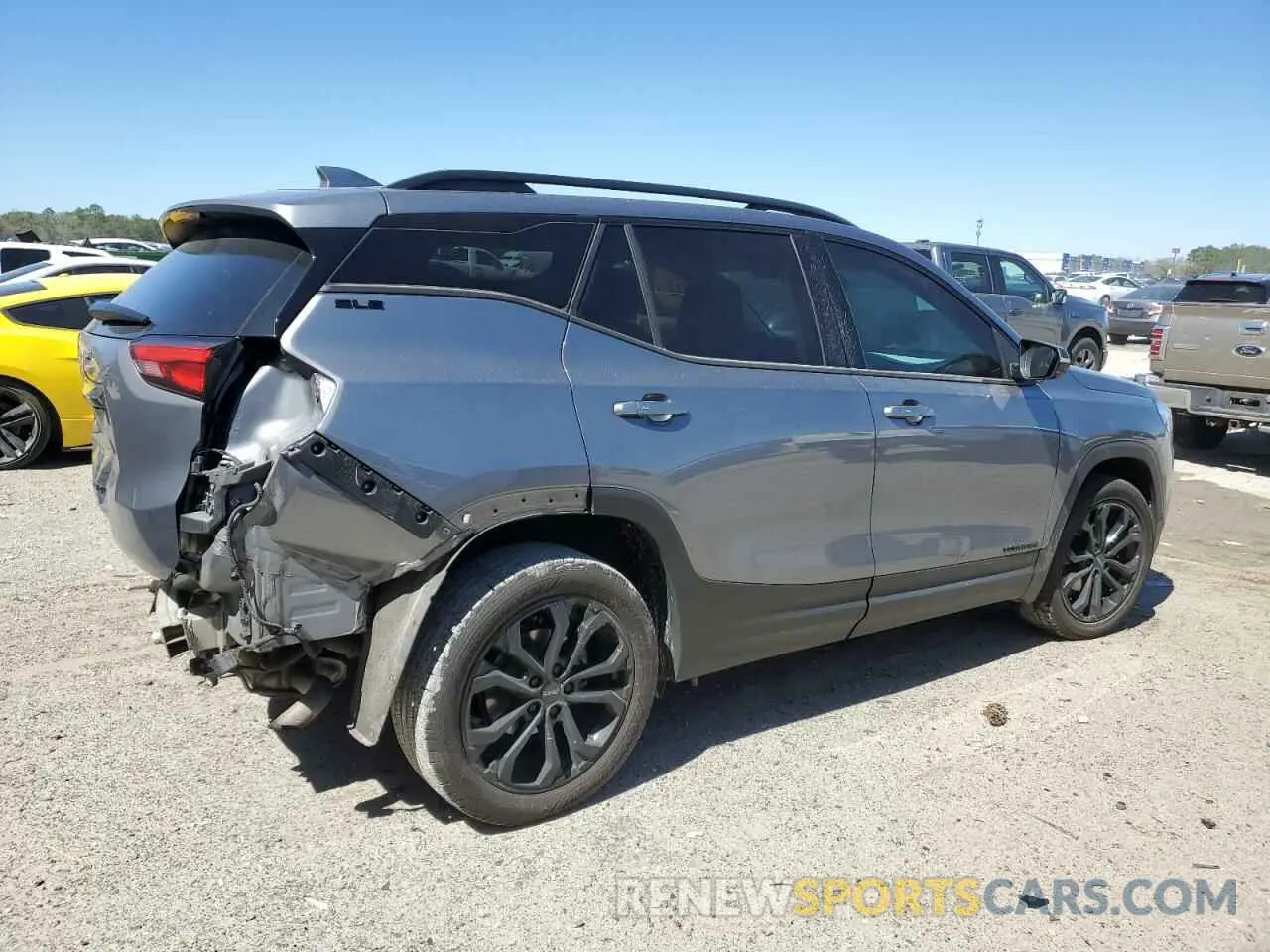 3 fotografías del automóvil dañado 3GKALMEV5LL312611 GMC TERRAIN 2020