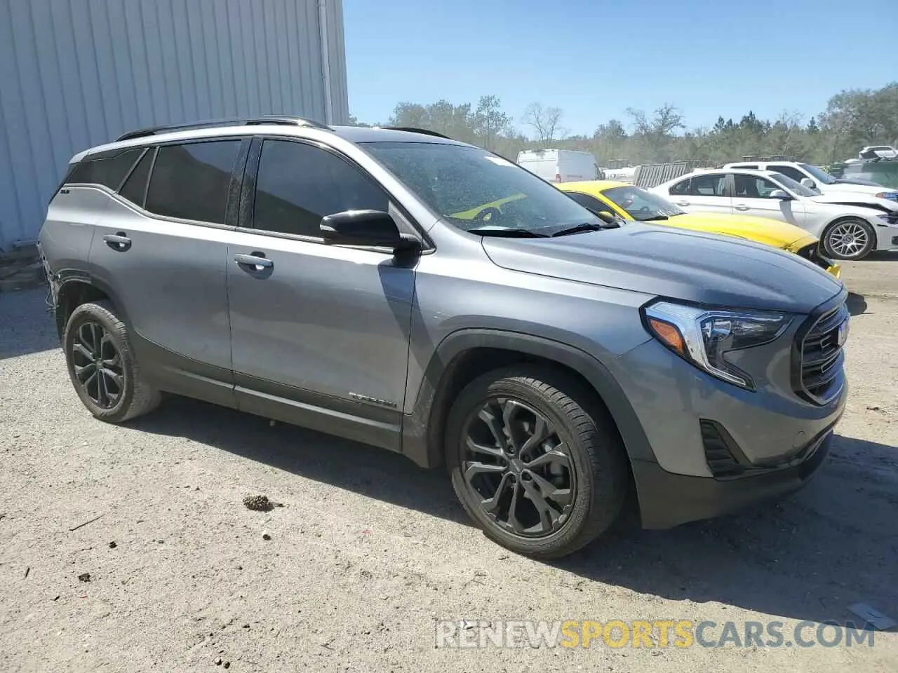 4 fotografías del automóvil dañado 3GKALMEV5LL312611 GMC TERRAIN 2020