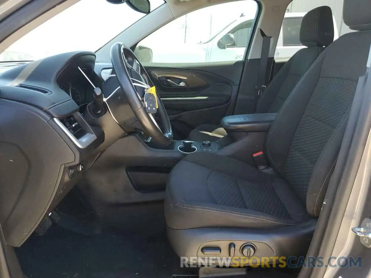7 fotografías del automóvil dañado 3GKALMEV5LL312611 GMC TERRAIN 2020