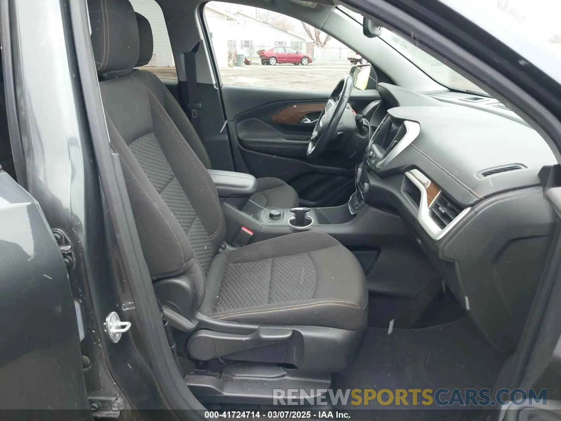 5 fotografías del automóvil dañado 3GKALMEV6LL194018 GMC TERRAIN 2020