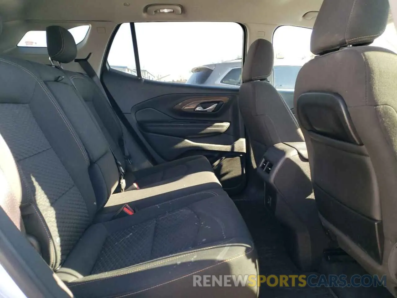 12 fotografías del automóvil dañado 3GKALMEV7LL116217 GMC TERRAIN 2020