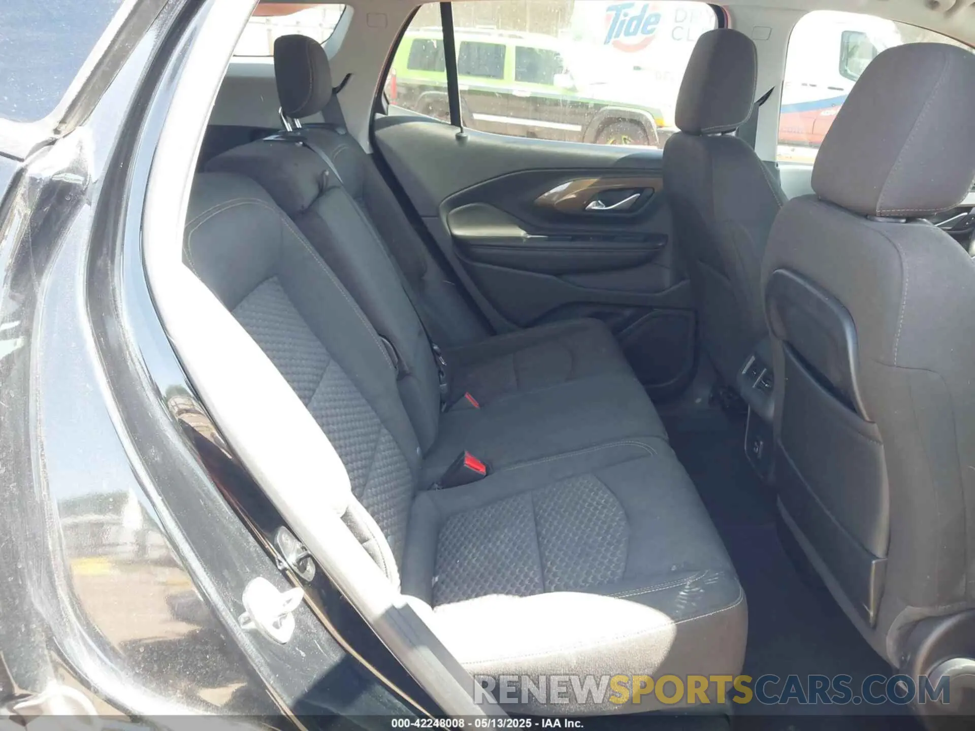 8 fotografías del automóvil dañado 3GKALMEV7LL261726 GMC TERRAIN 2020