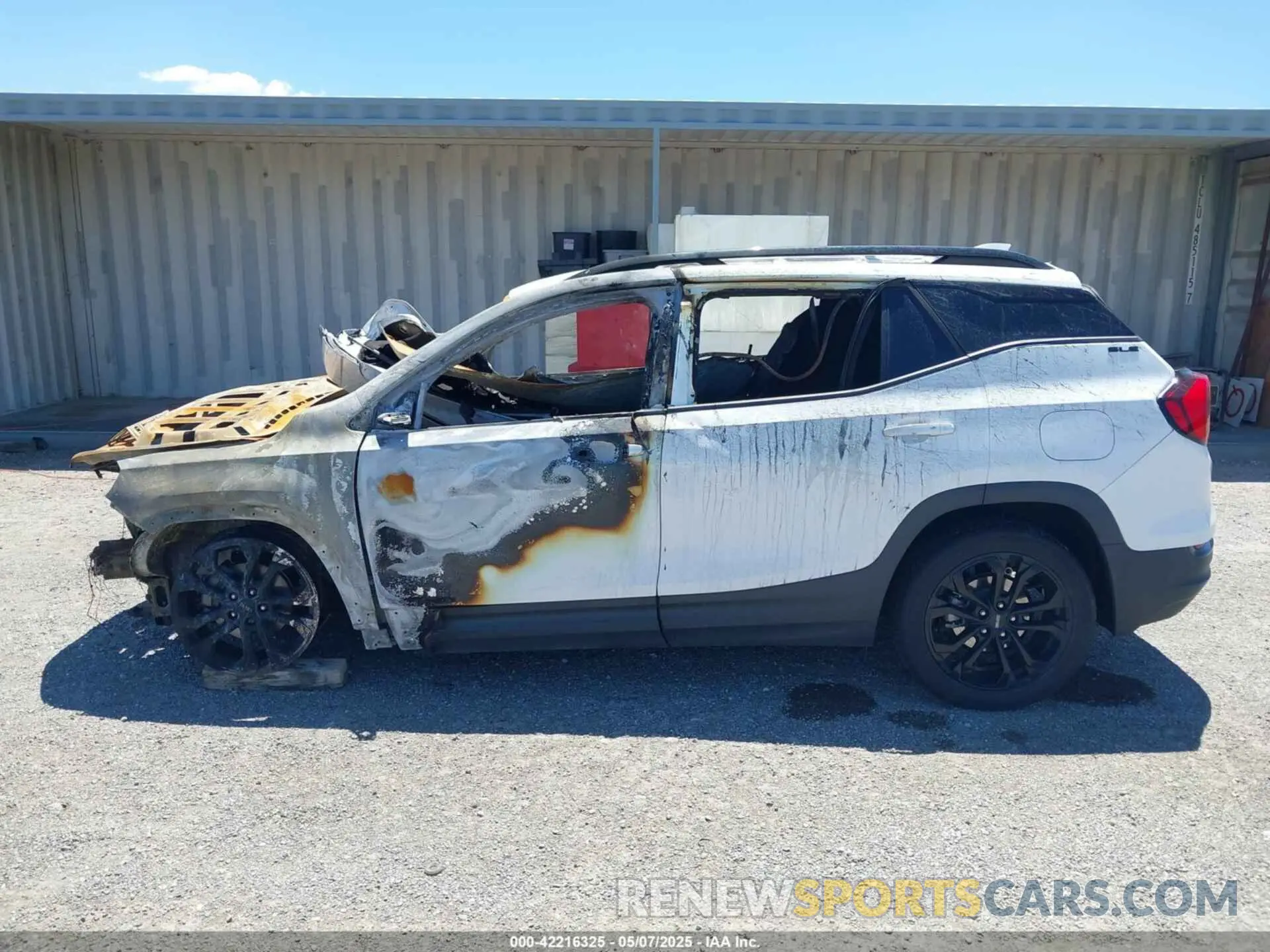 13 fotografías del automóvil dañado 3GKALMEV7LL284018 GMC TERRAIN 2020