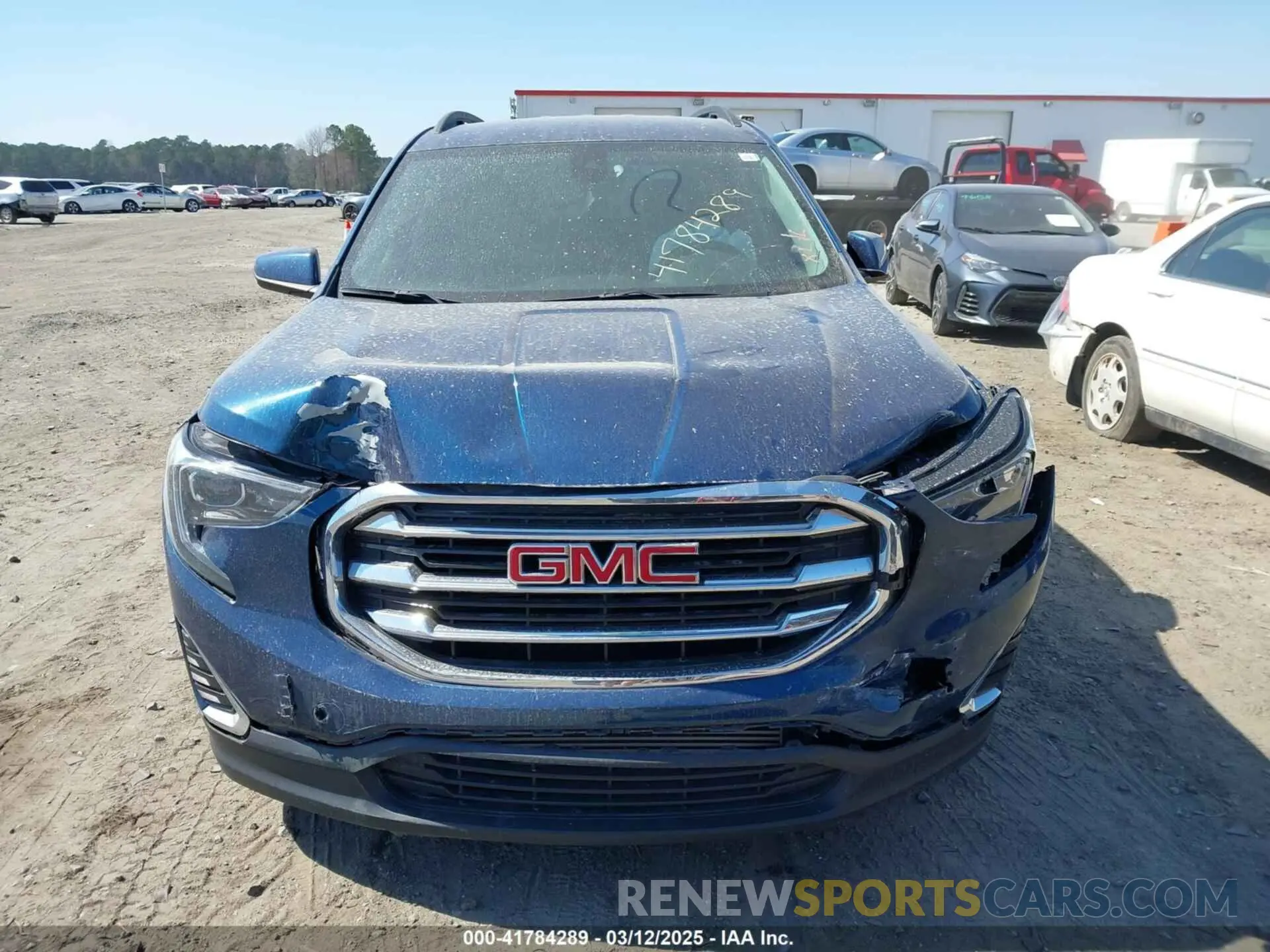 12 fotografías del automóvil dañado 3GKALMEV7LL306955 GMC TERRAIN 2020