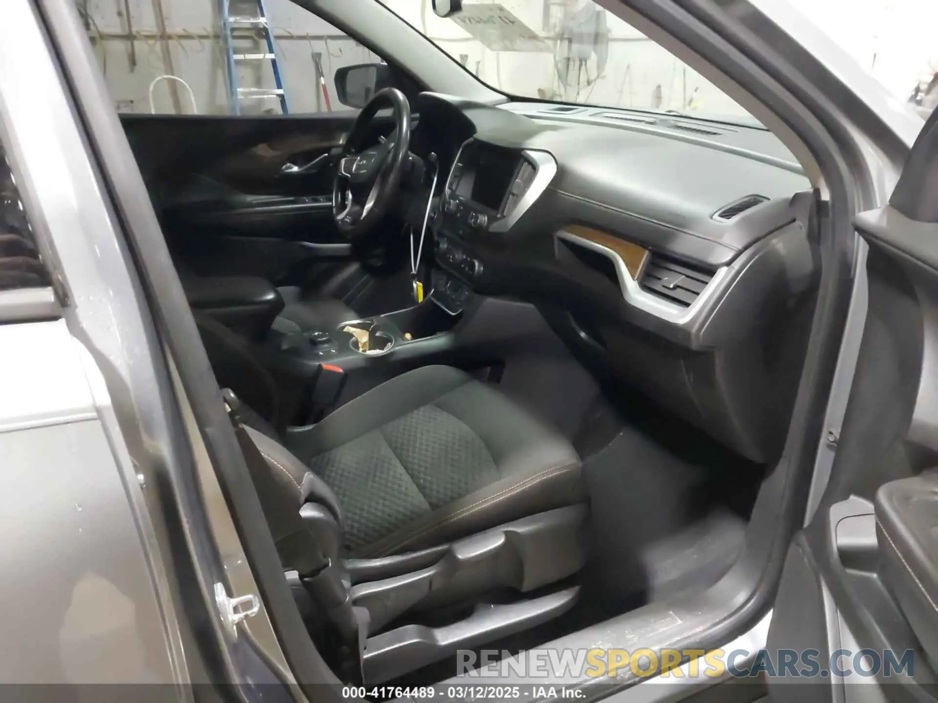 5 fotografías del automóvil dañado 3GKALMEV8LL139974 GMC TERRAIN 2020
