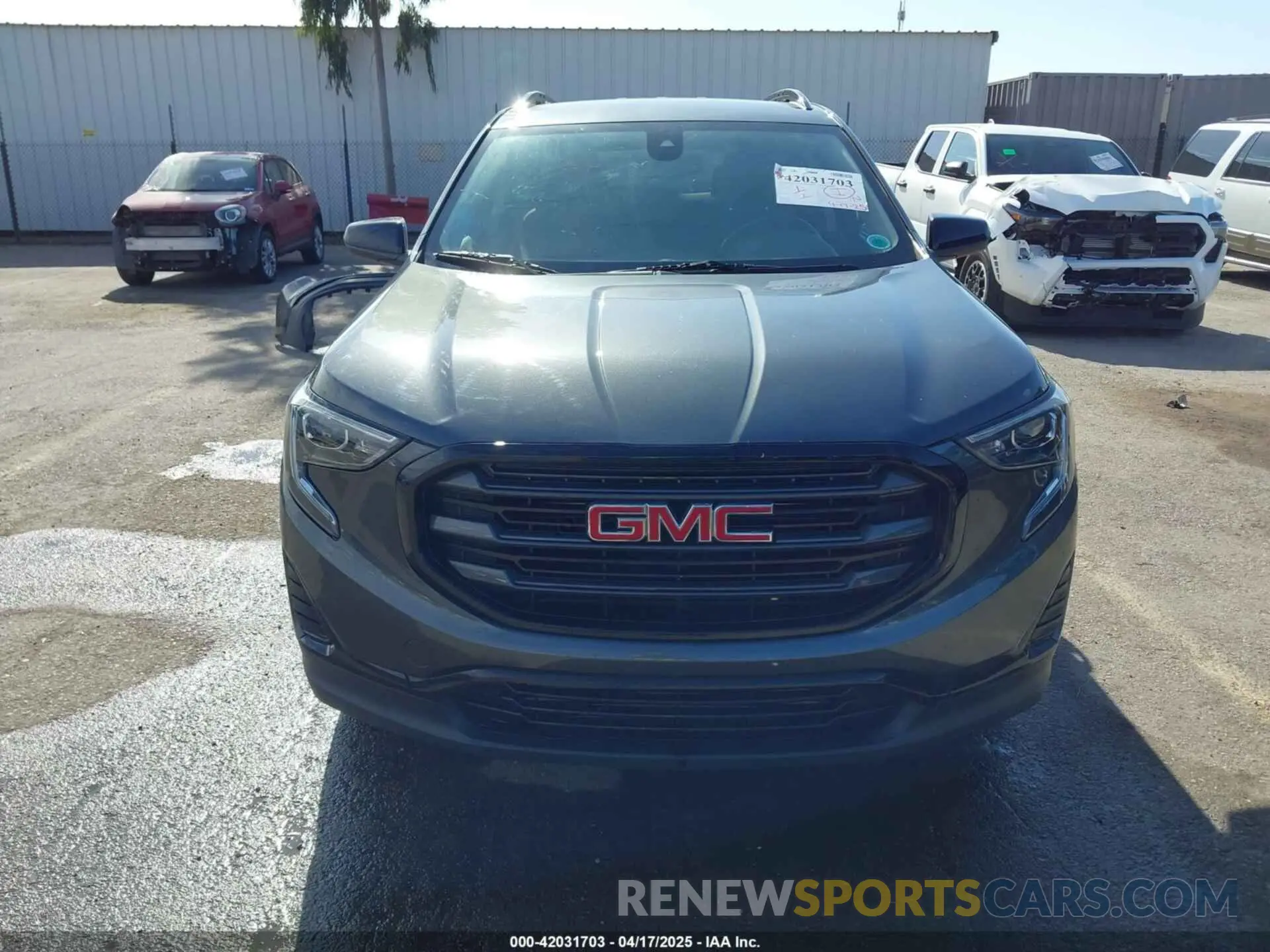 13 fotografías del automóvil dañado 3GKALMEV8LL157133 GMC TERRAIN 2020