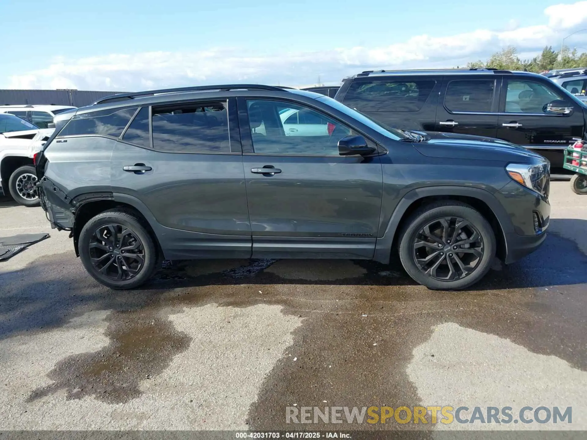 14 fotografías del automóvil dañado 3GKALMEV8LL157133 GMC TERRAIN 2020