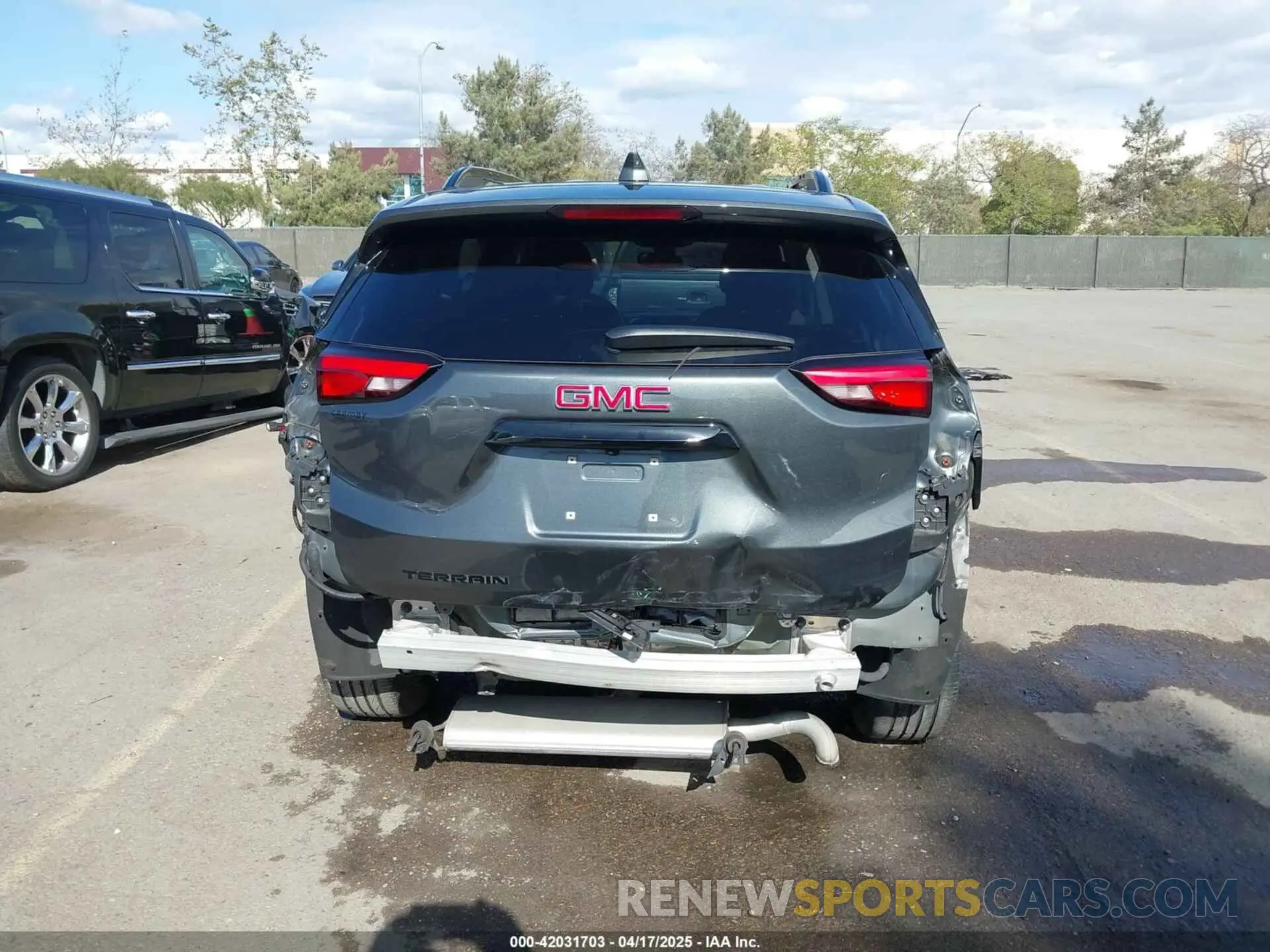 17 fotografías del automóvil dañado 3GKALMEV8LL157133 GMC TERRAIN 2020