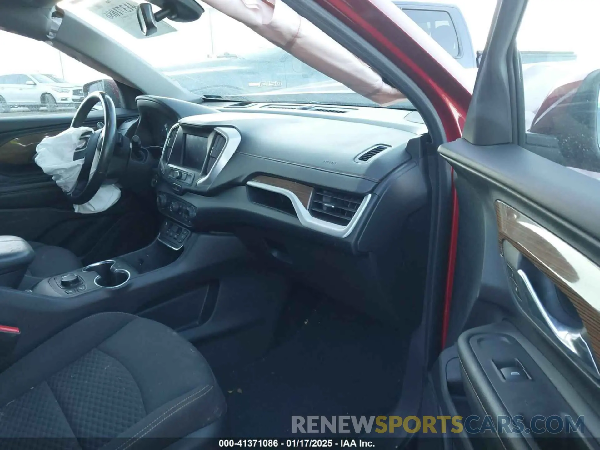 5 fotografías del automóvil dañado 3GKALMEVXLL193051 GMC TERRAIN 2020