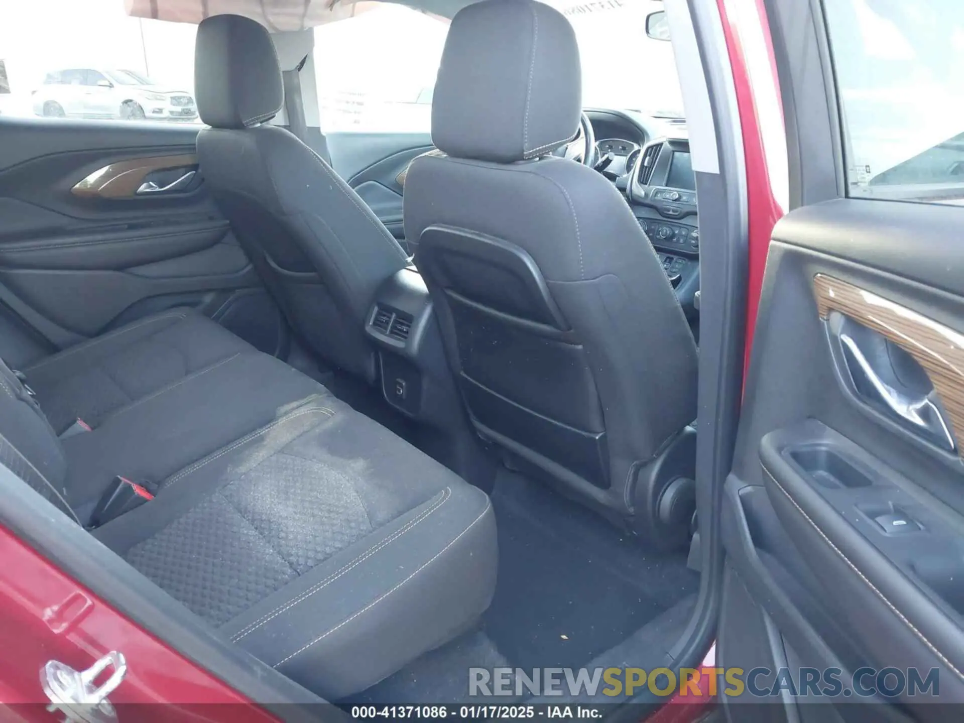 8 fotografías del automóvil dañado 3GKALMEVXLL193051 GMC TERRAIN 2020