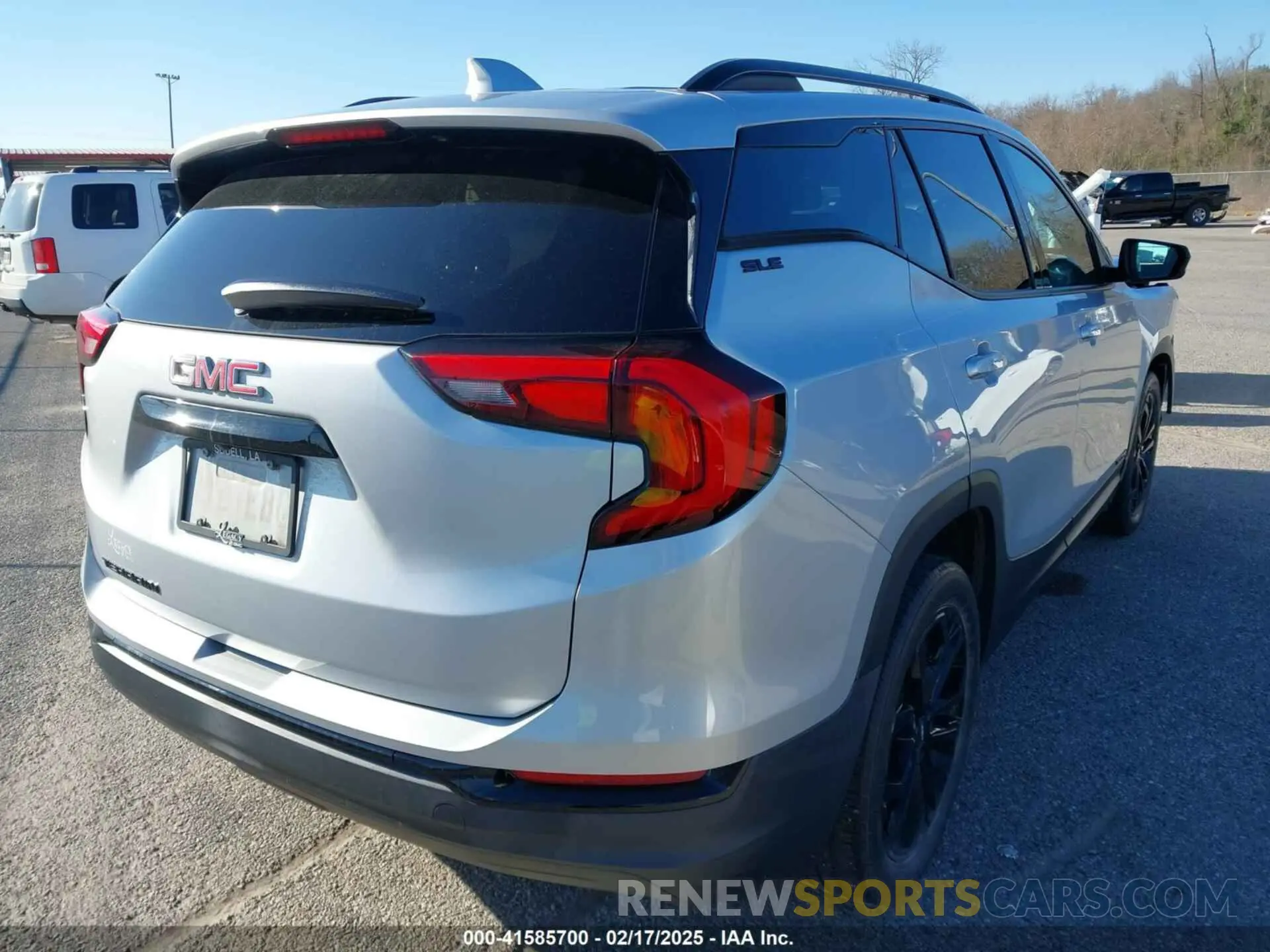 4 fotografías del automóvil dañado 3GKALMEVXLL307890 GMC TERRAIN 2020