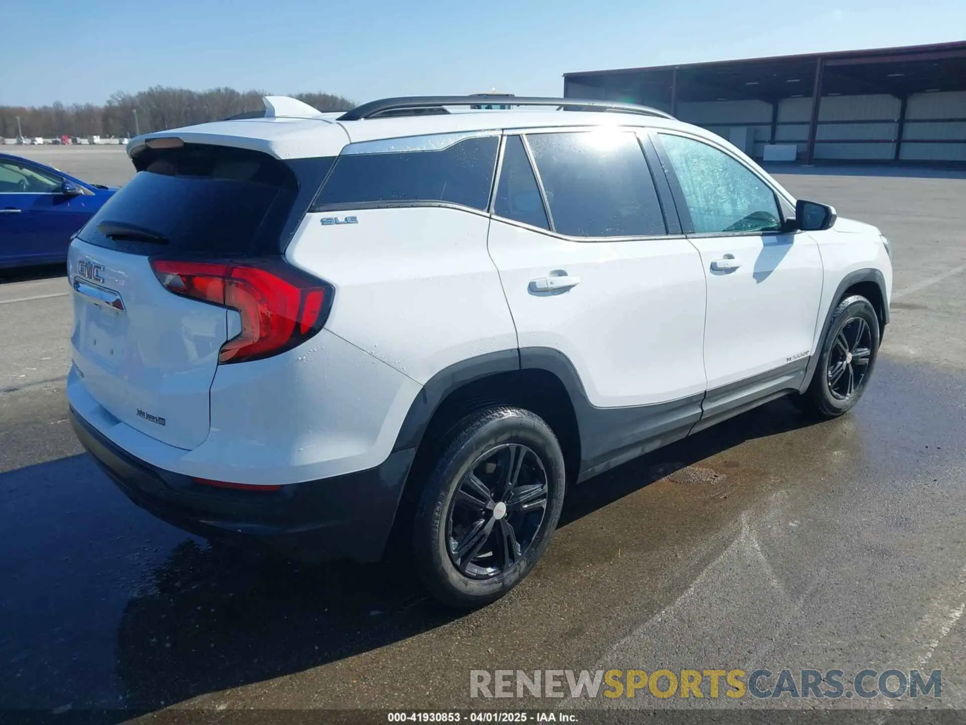 4 fotografías del automóvil dañado 3GKALMEVXLL309820 GMC TERRAIN 2020