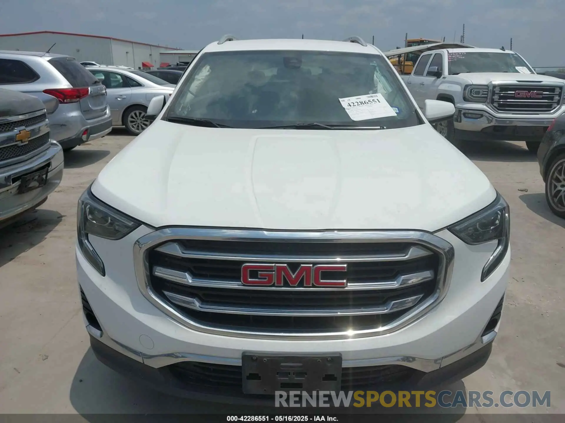 12 fotografías del automóvil dañado 3GKALPEV0LL122104 GMC TERRAIN 2020