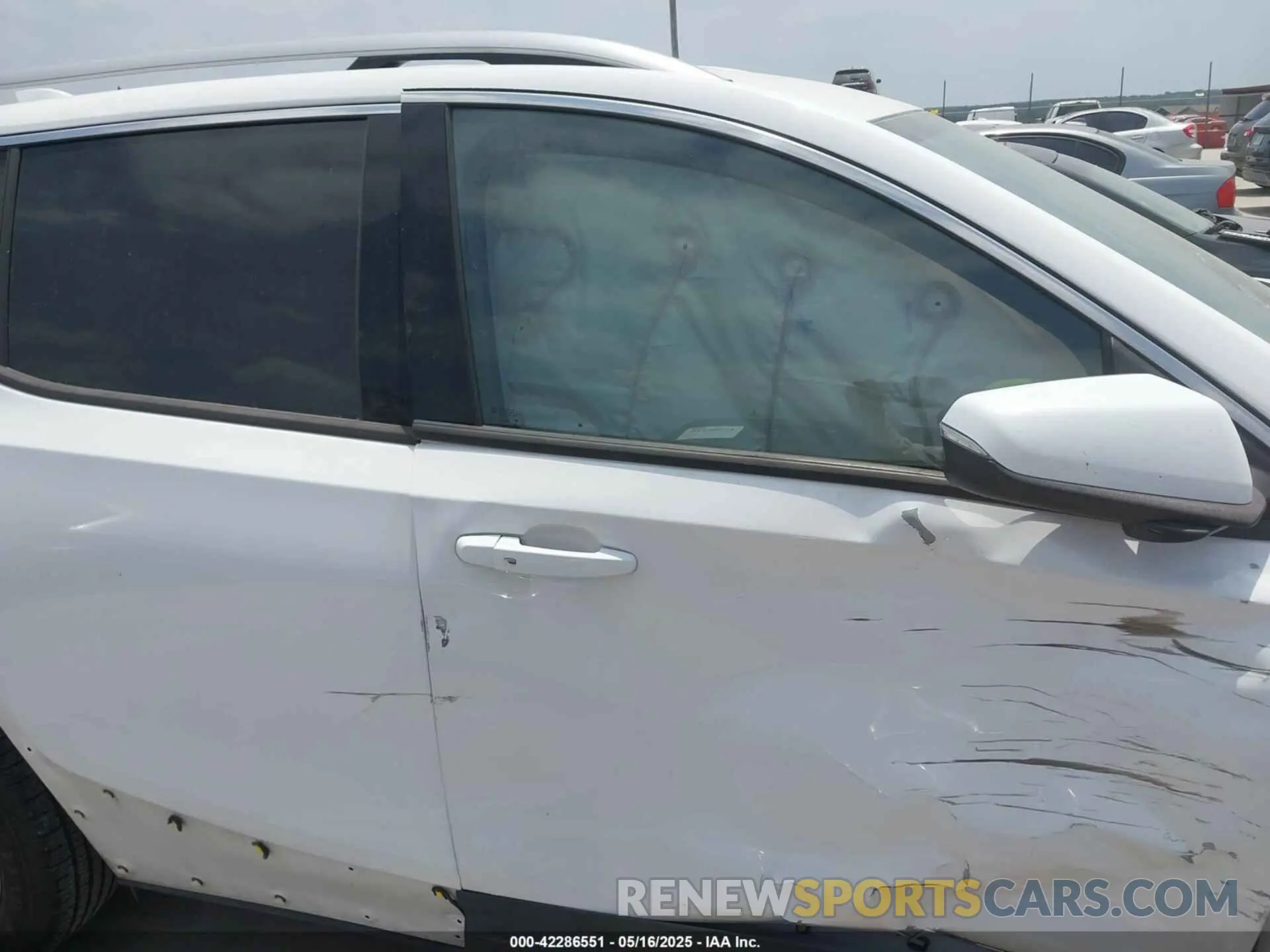 13 fotografías del automóvil dañado 3GKALPEV0LL122104 GMC TERRAIN 2020