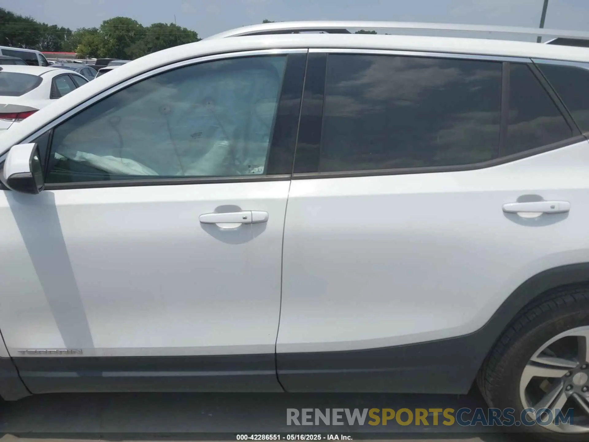 14 fotografías del automóvil dañado 3GKALPEV0LL122104 GMC TERRAIN 2020