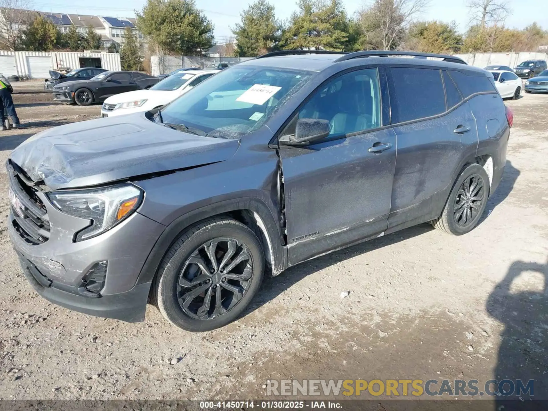 2 fotografías del automóvil dañado 3GKALPEV0LL328121 GMC TERRAIN 2020