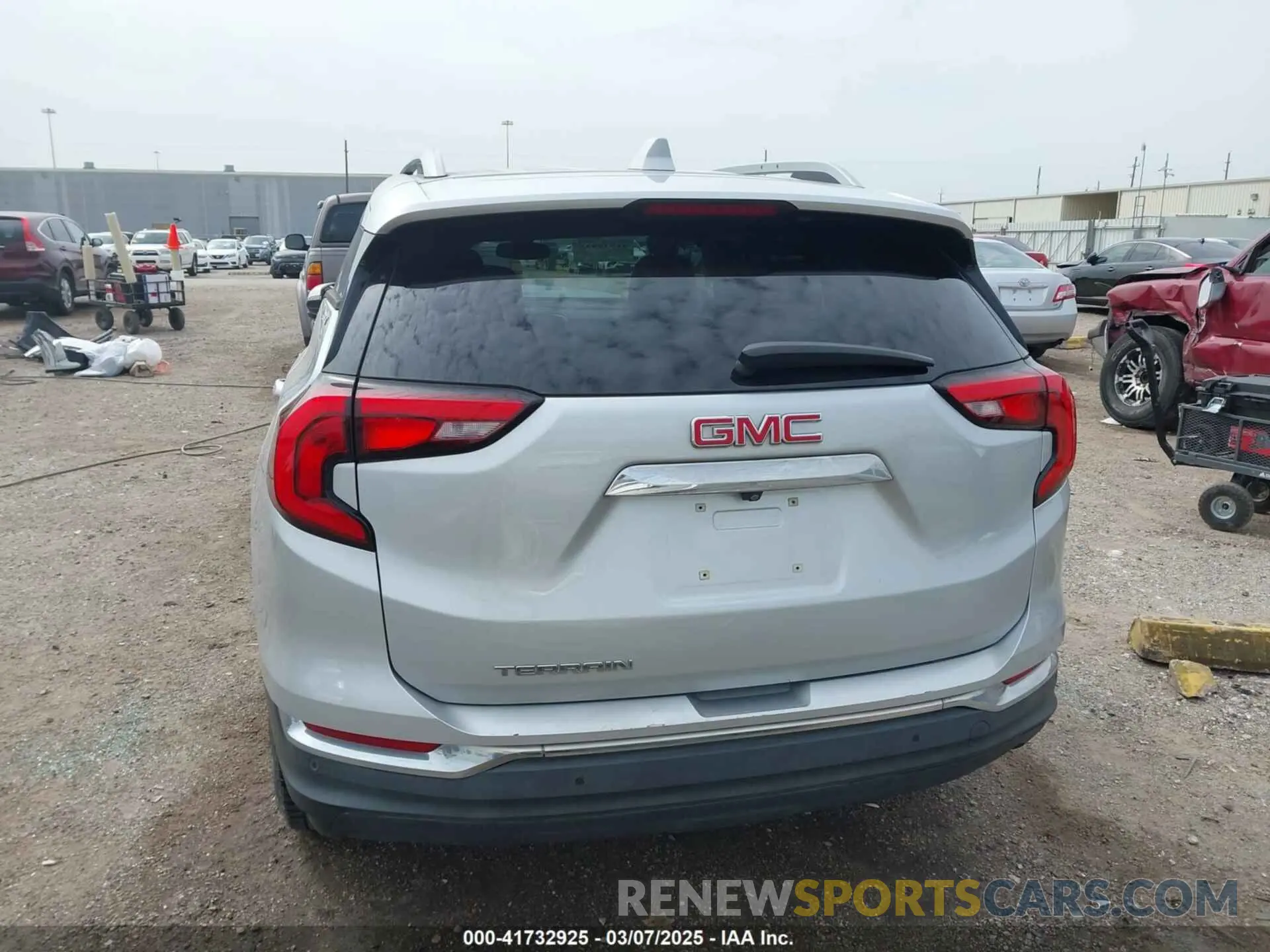 16 fotografías del automóvil dañado 3GKALPEV1LL294335 GMC TERRAIN 2020