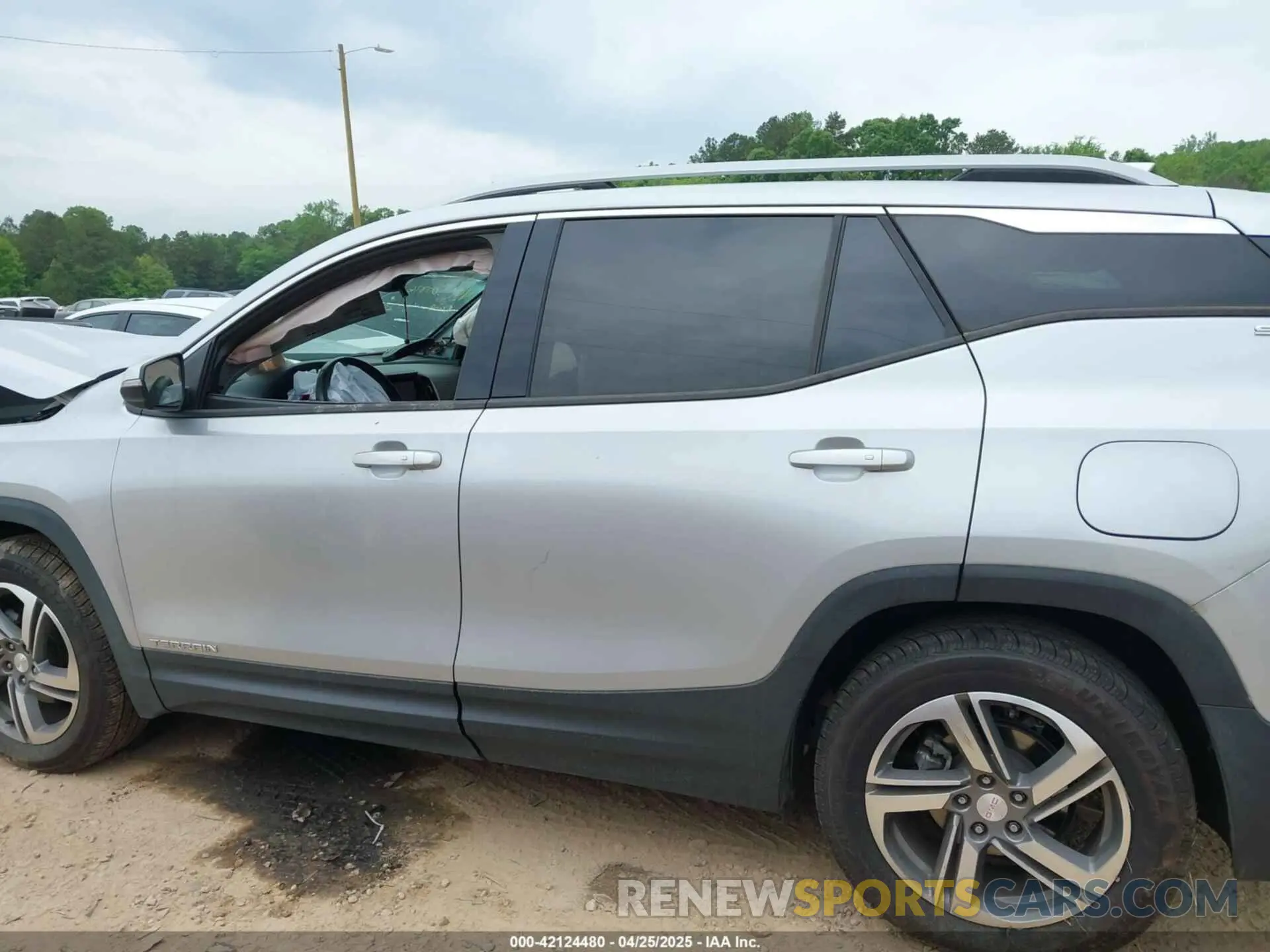 14 fotografías del automóvil dañado 3GKALPEV3LL307876 GMC TERRAIN 2020