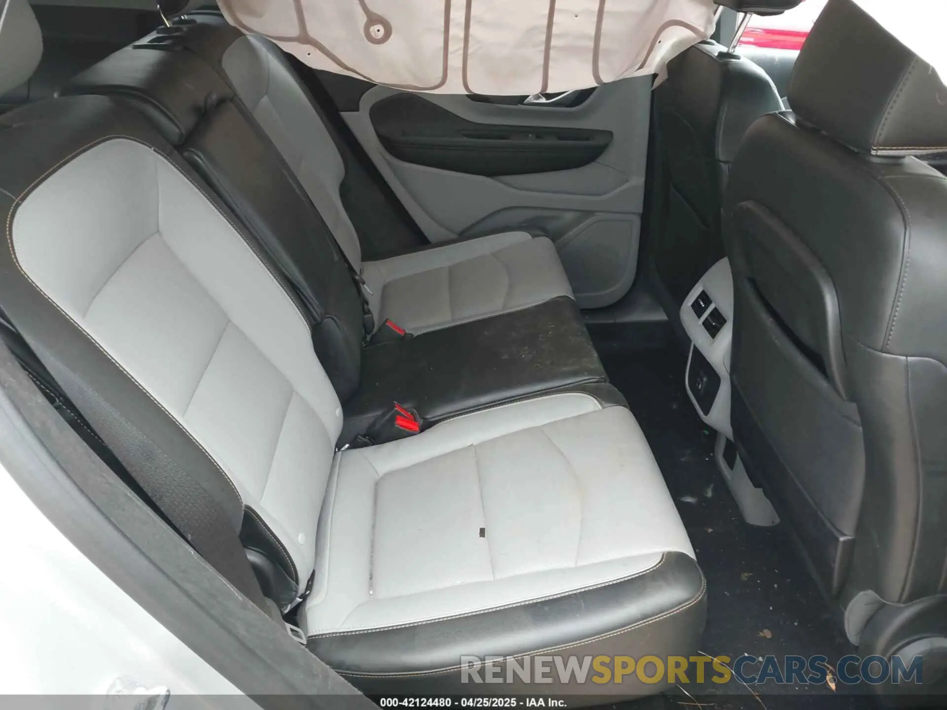 8 fotografías del automóvil dañado 3GKALPEV3LL307876 GMC TERRAIN 2020