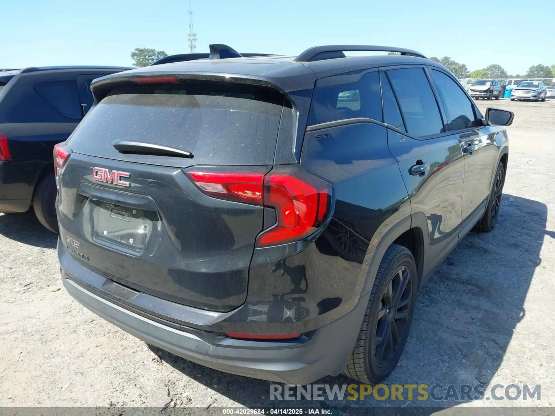 4 fotografías del automóvil dañado 3GKALPEV4LL171645 GMC TERRAIN 2020