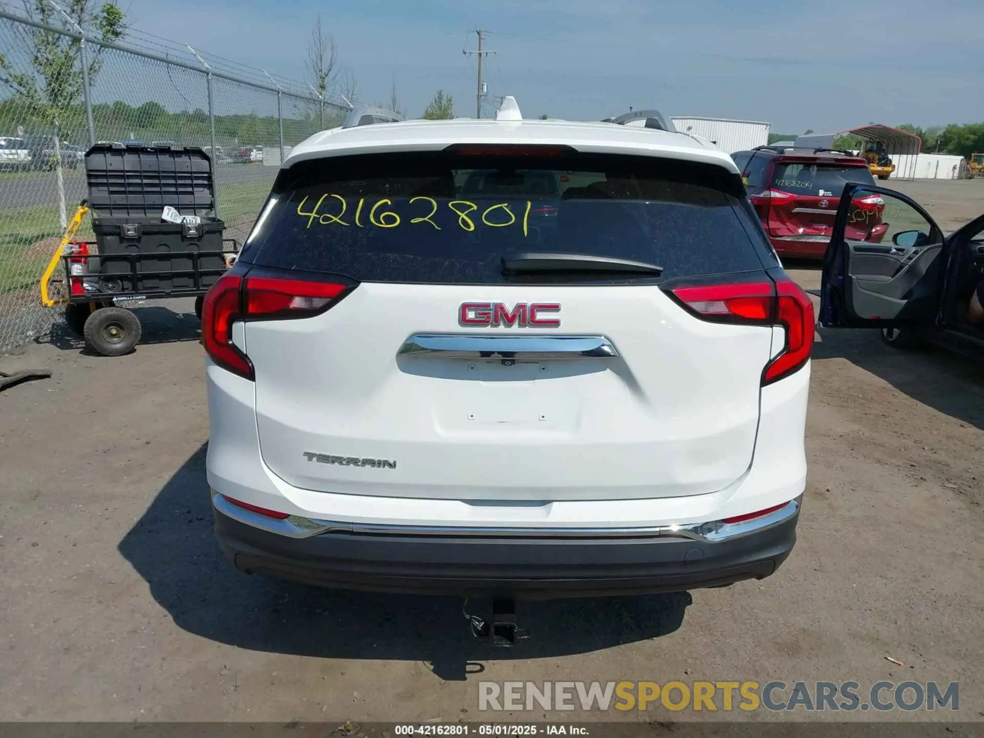 17 fotografías del automóvil dañado 3GKALPEV4LL192365 GMC TERRAIN 2020