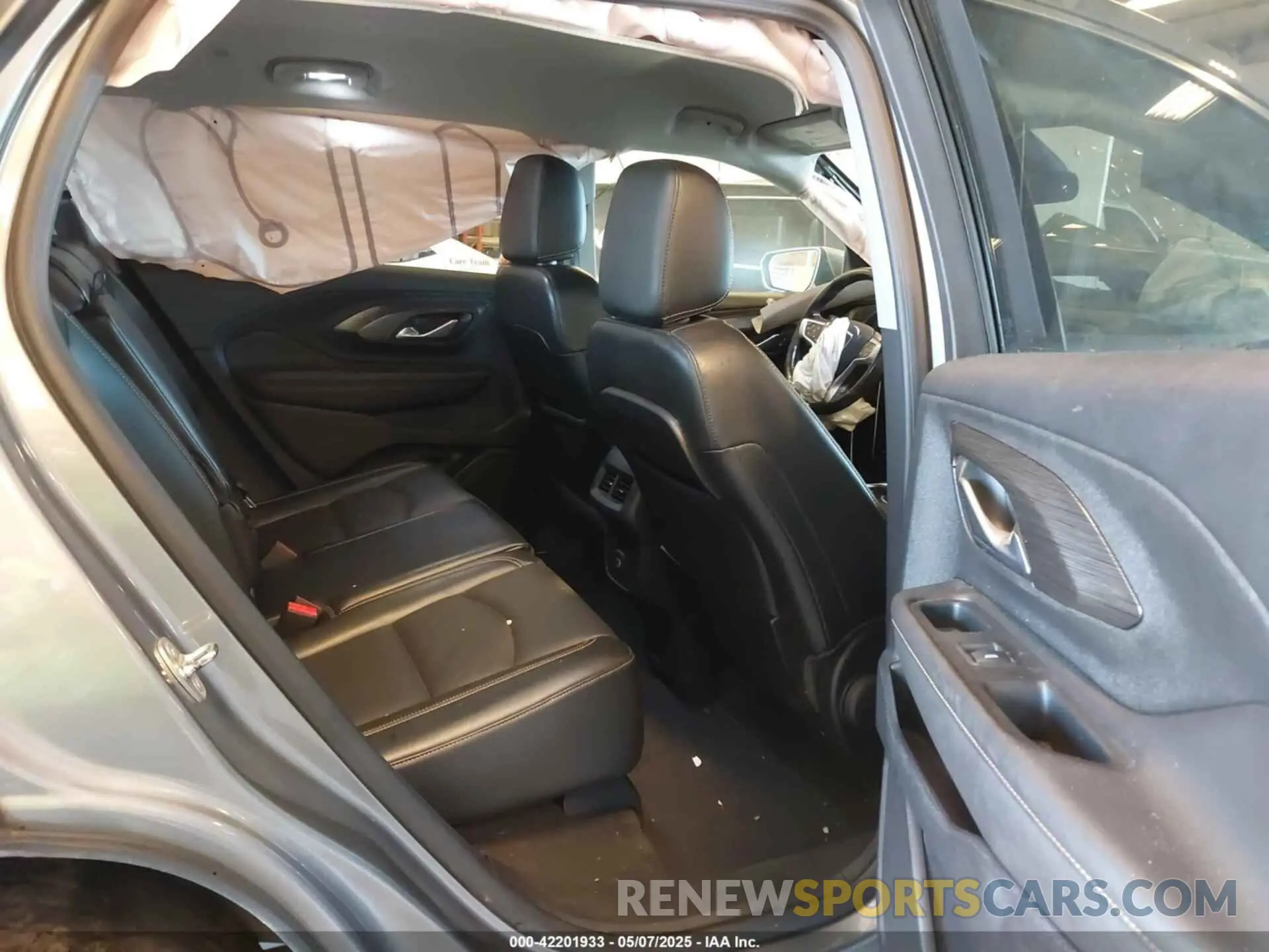 8 fotografías del automóvil dañado 3GKALPEV5LL167524 GMC TERRAIN 2020