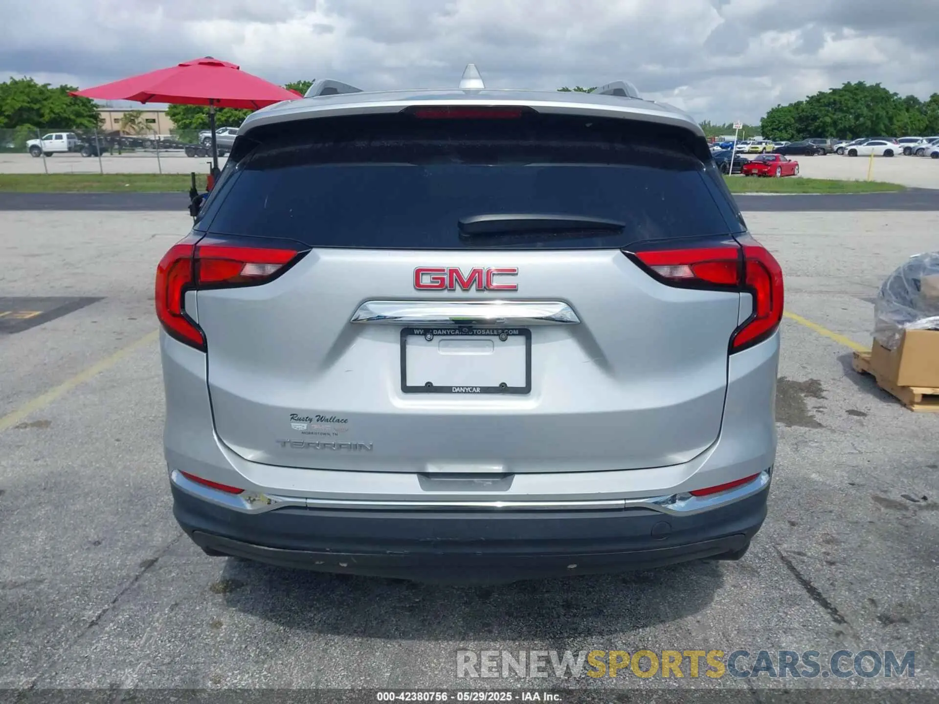 16 fotografías del automóvil dañado 3GKALPEV9LL300513 GMC TERRAIN 2020