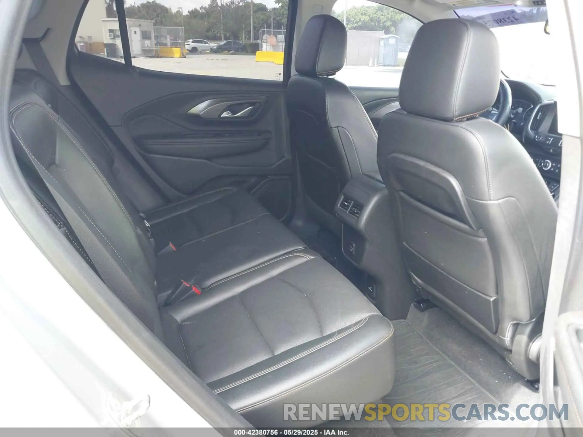 8 fotografías del automóvil dañado 3GKALPEV9LL300513 GMC TERRAIN 2020