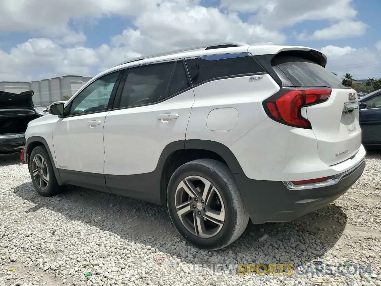 2 fotografías del automóvil dañado 3GKALPEVXLL167311 GMC TERRAIN 2020