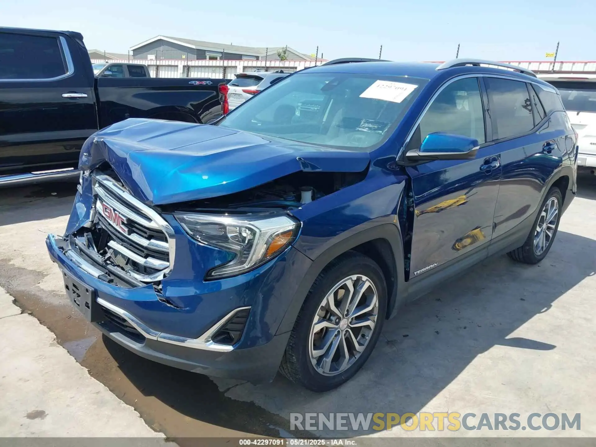 2 fotografías del automóvil dañado 3GKALPEX2LL100204 GMC TERRAIN 2020