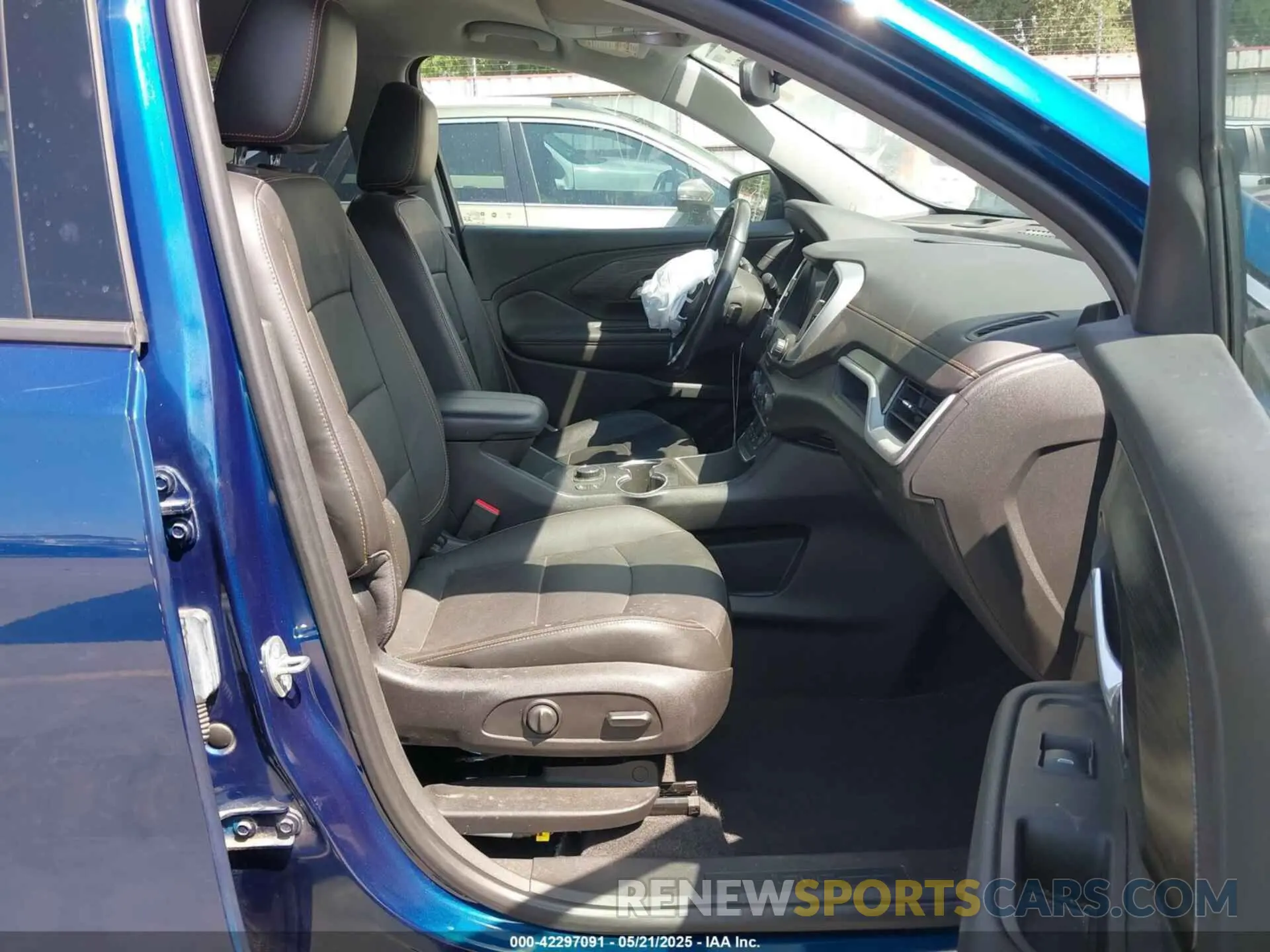 5 fotografías del automóvil dañado 3GKALPEX2LL100204 GMC TERRAIN 2020