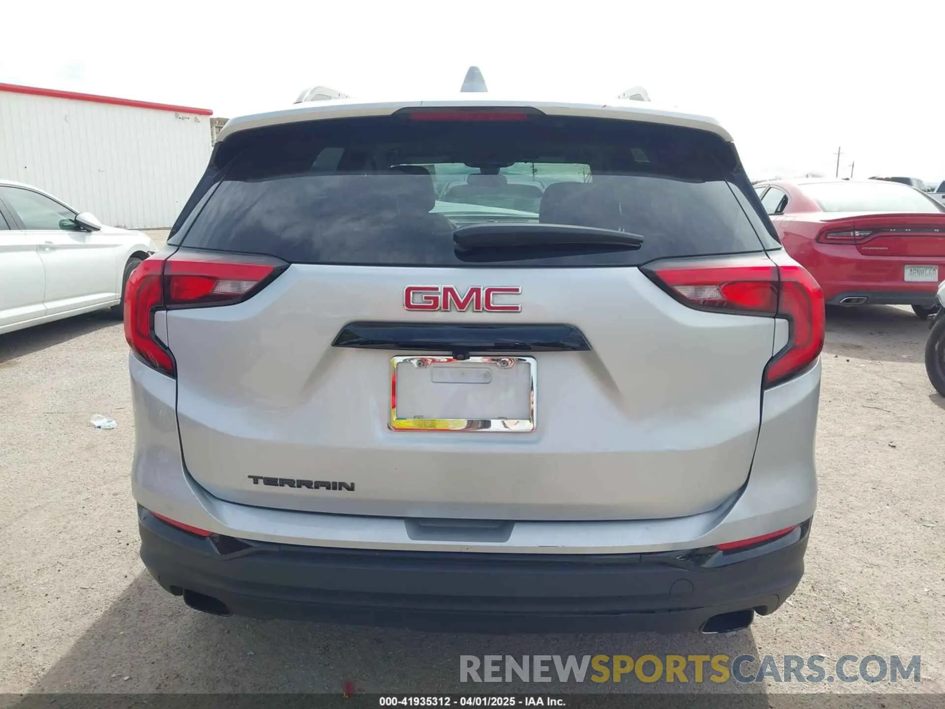 15 fotografías del automóvil dañado 3GKALPEX2LL299335 GMC TERRAIN 2020