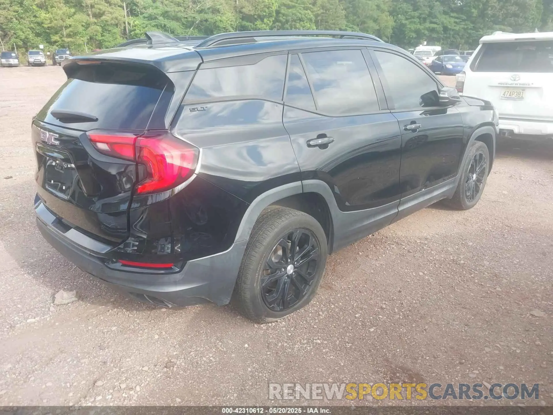 4 fotografías del automóvil dañado 3GKALPEX4LL112404 GMC TERRAIN 2020