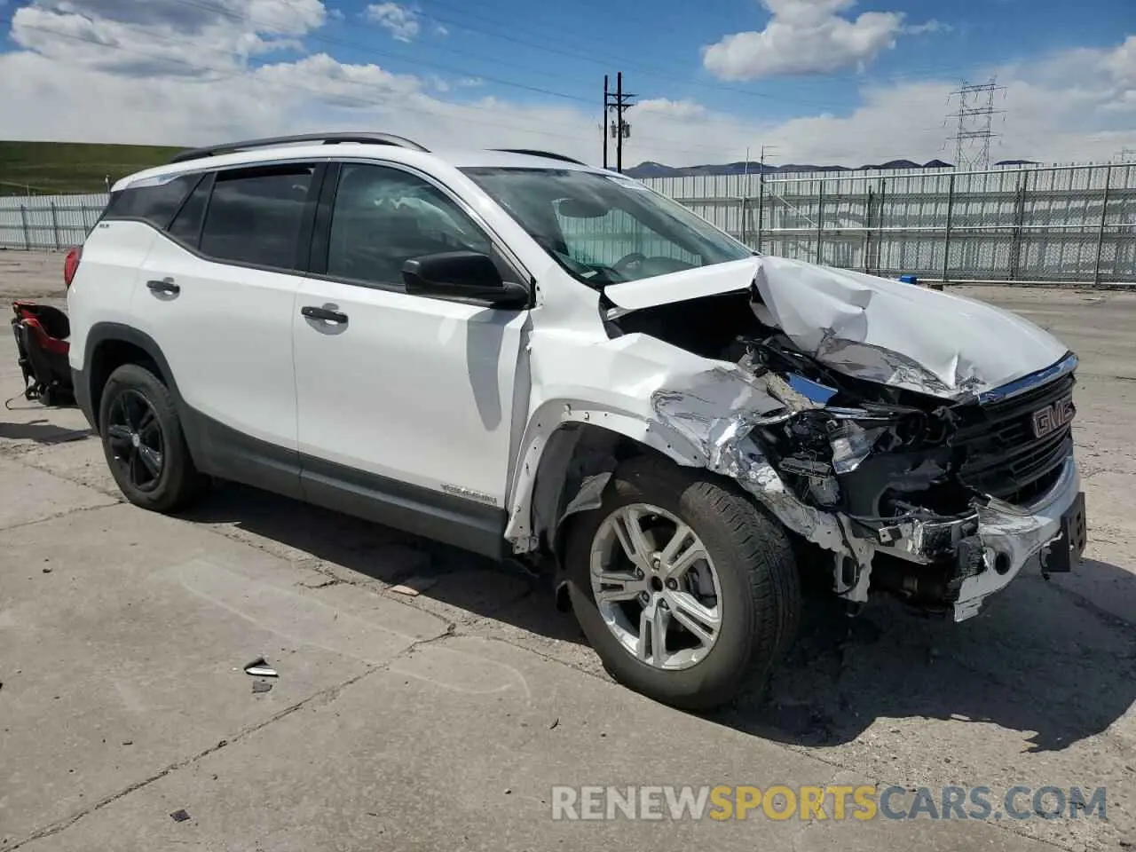 4 fotografías del automóvil dañado 3GKALTEV0LL204536 GMC TERRAIN 2020