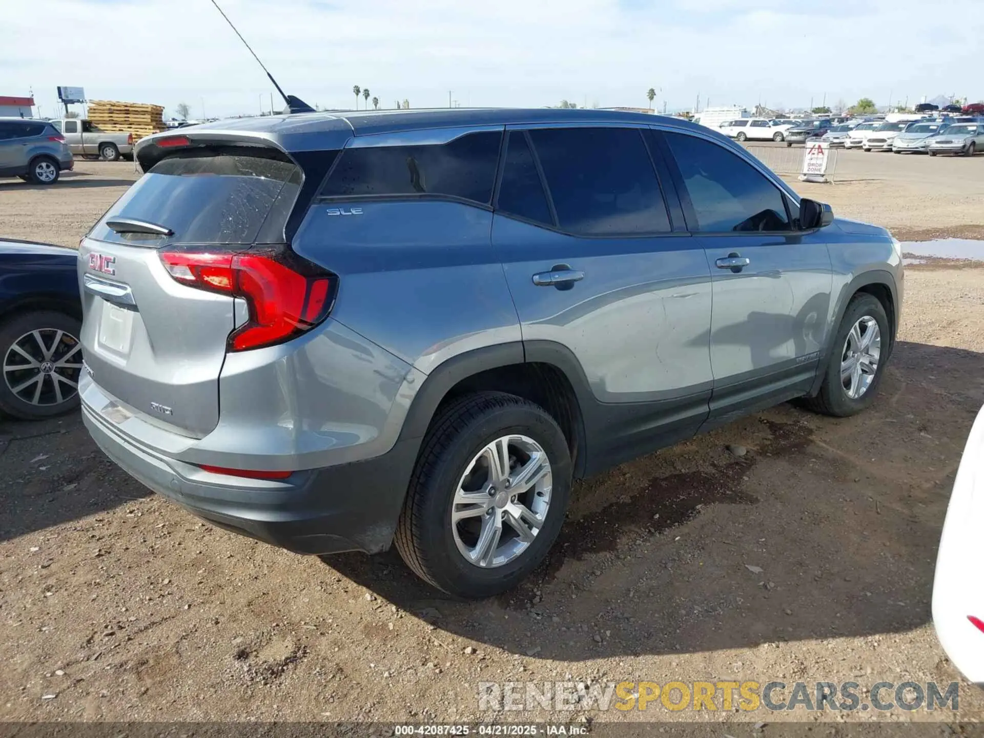 4 fotografías del automóvil dañado 3GKALTEV2LL189800 GMC TERRAIN 2020