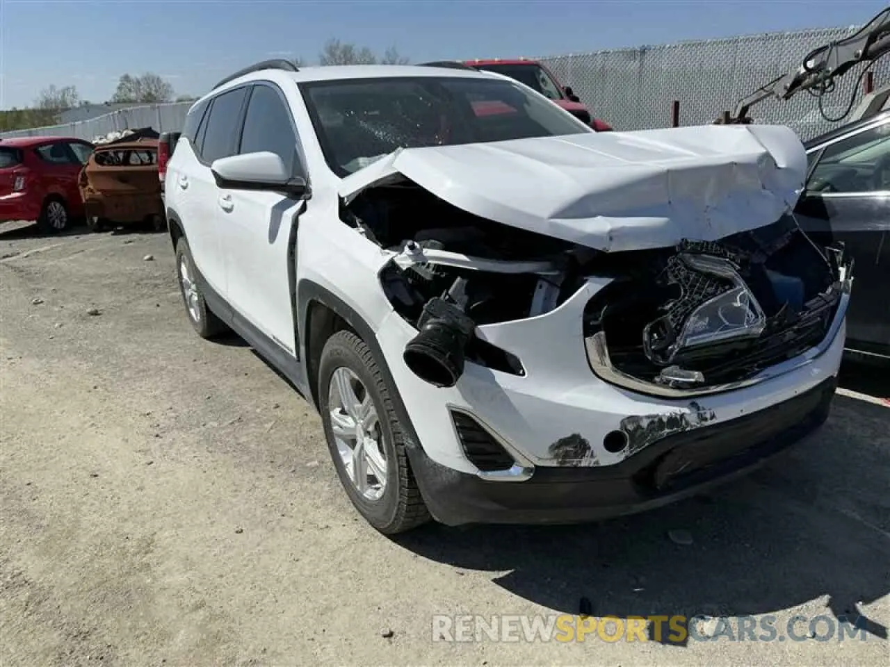 4 fotografías del automóvil dañado 3GKALTEV6LL119894 GMC TERRAIN 2020