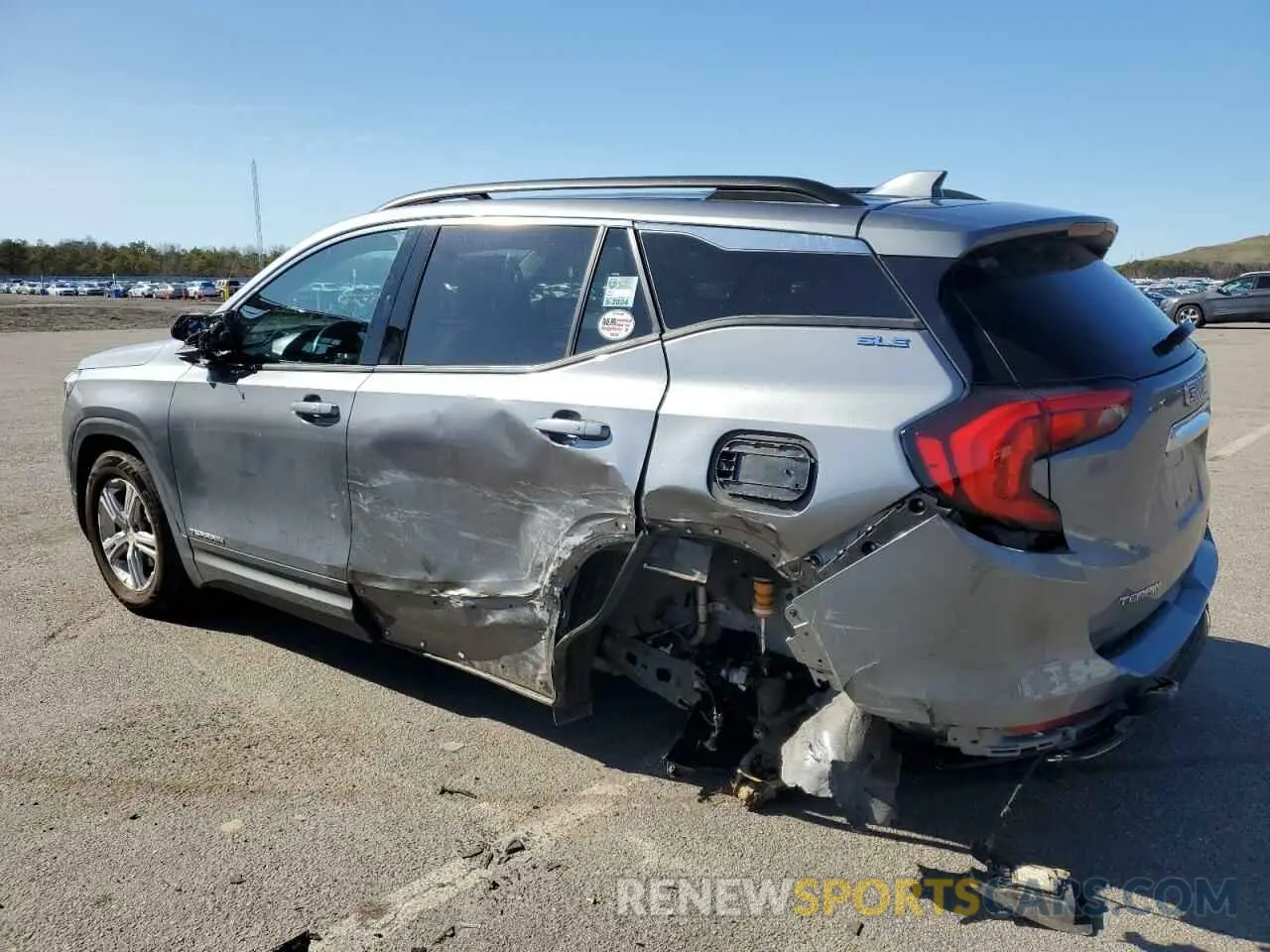 2 fotografías del automóvil dañado 3GKALTEV7LL178050 GMC TERRAIN 2020