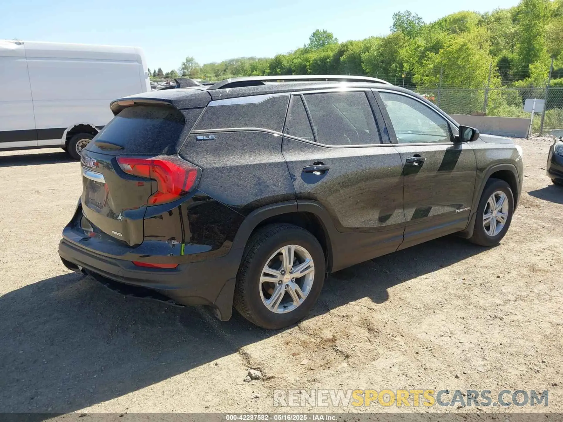 4 fotografías del automóvil dañado 3GKALTEV8LL119587 GMC TERRAIN 2020